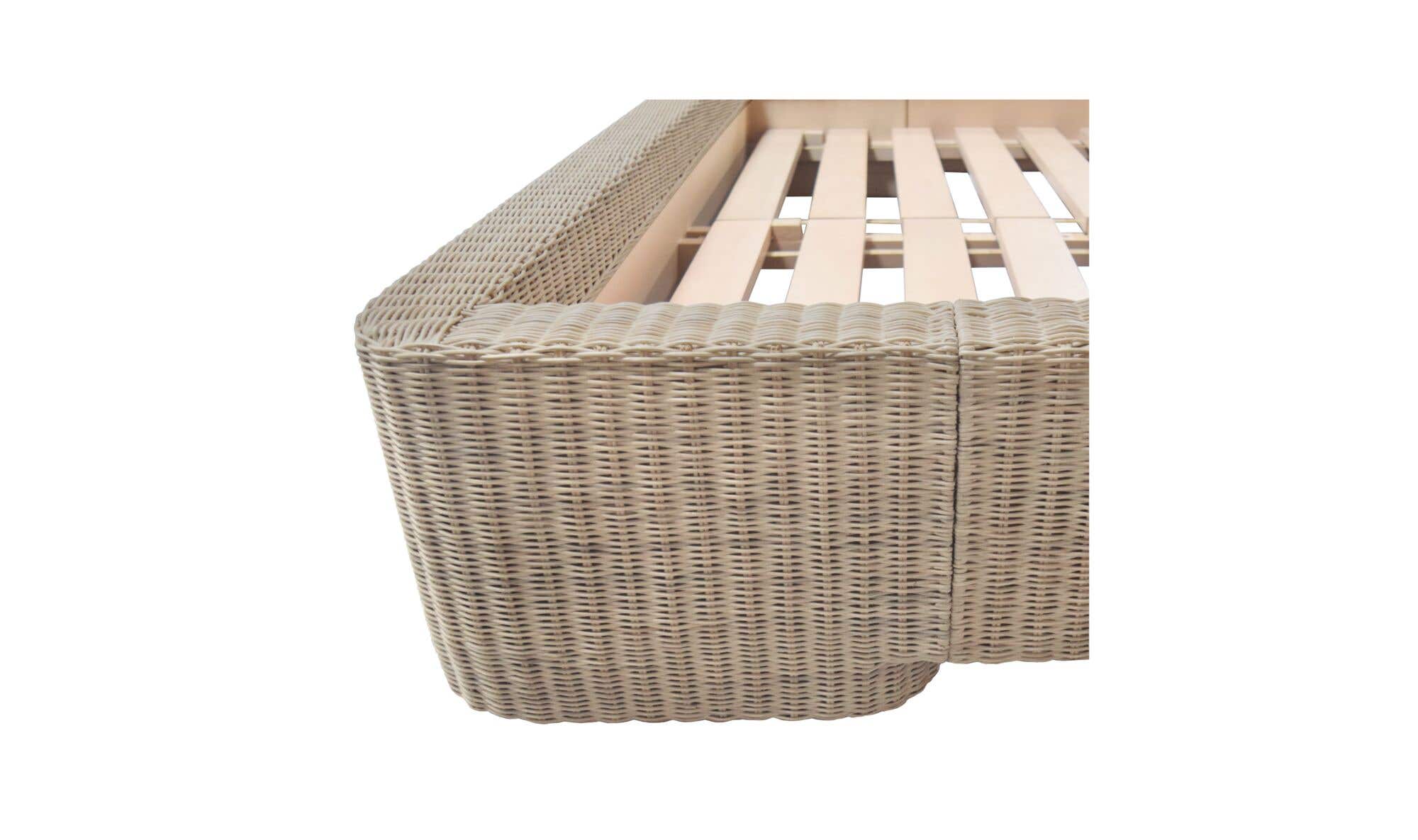 Moes Claudia Bed King Natural ET-1004