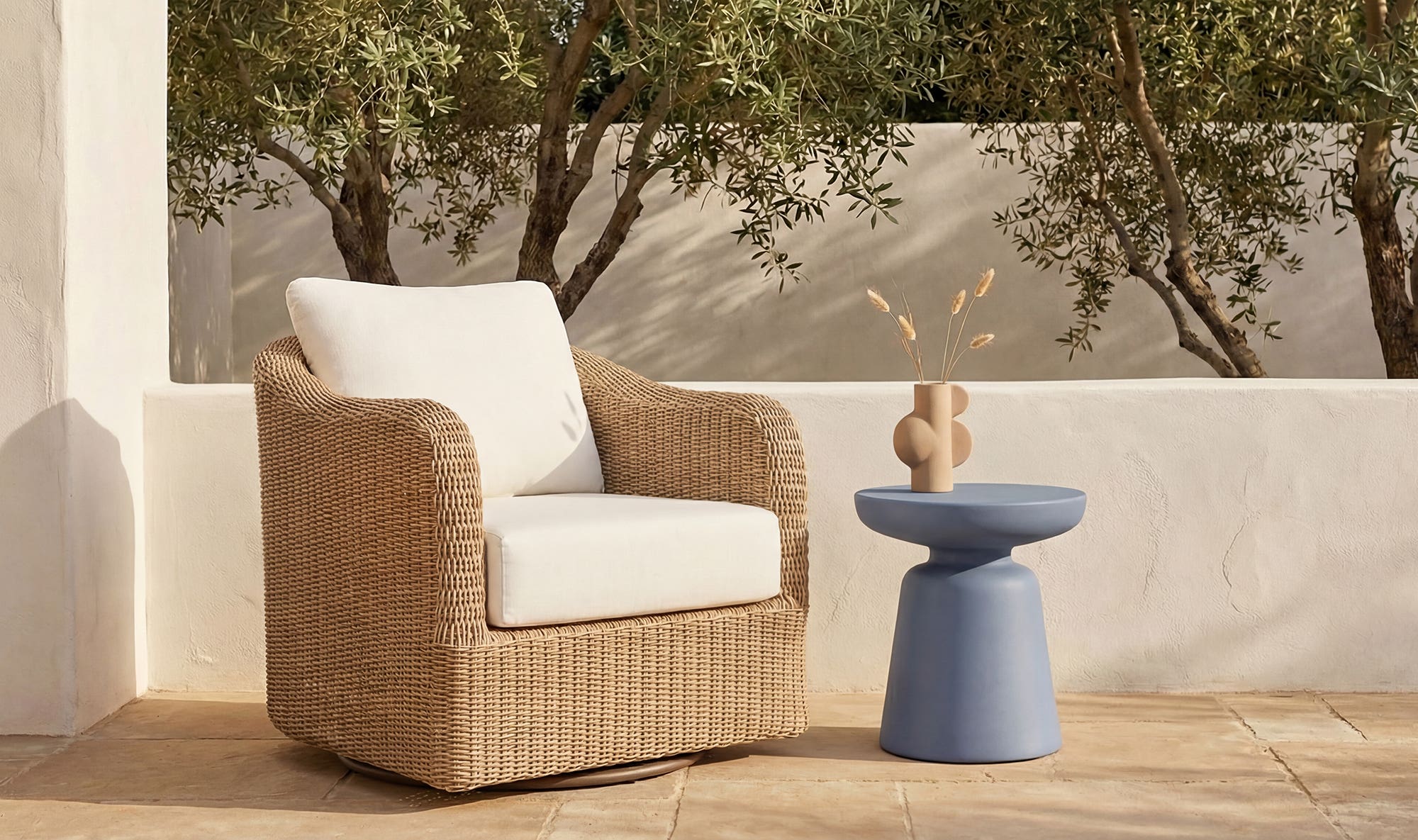 Moes Bodhi Outdoor Swivel Accent Chair Natural ET-1009
