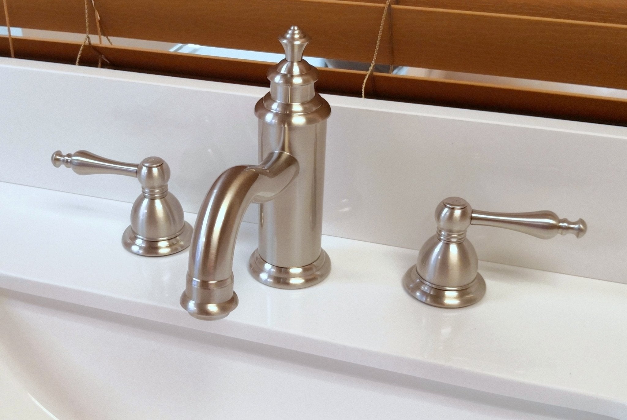 Chans Furniture WE2016 Faucet Estora