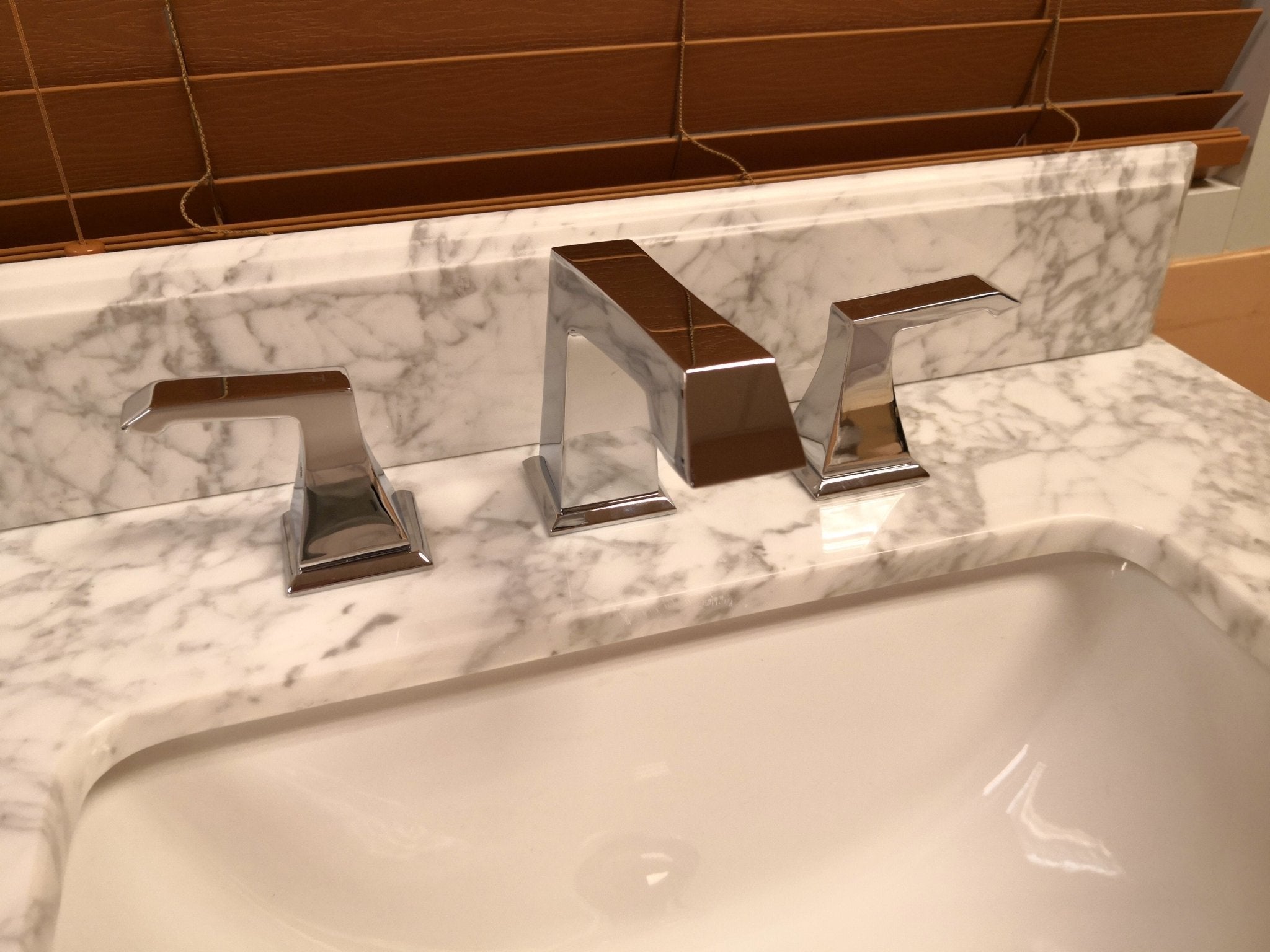 Chans Furniture LB012 Faucet Monte