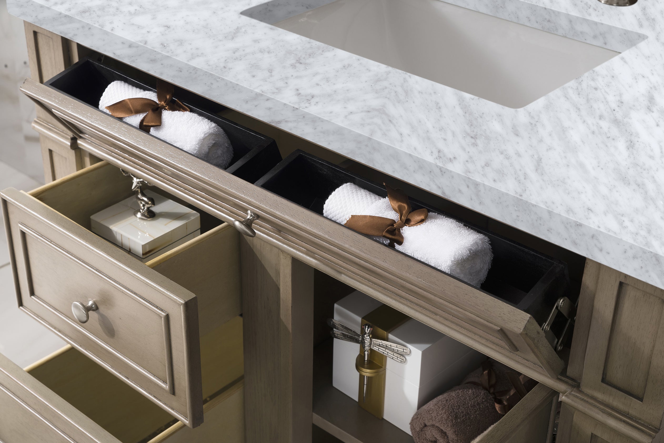 James Martin Bristol 36" Single Vanity in Whitewashed Walnut with 3cm Countertop