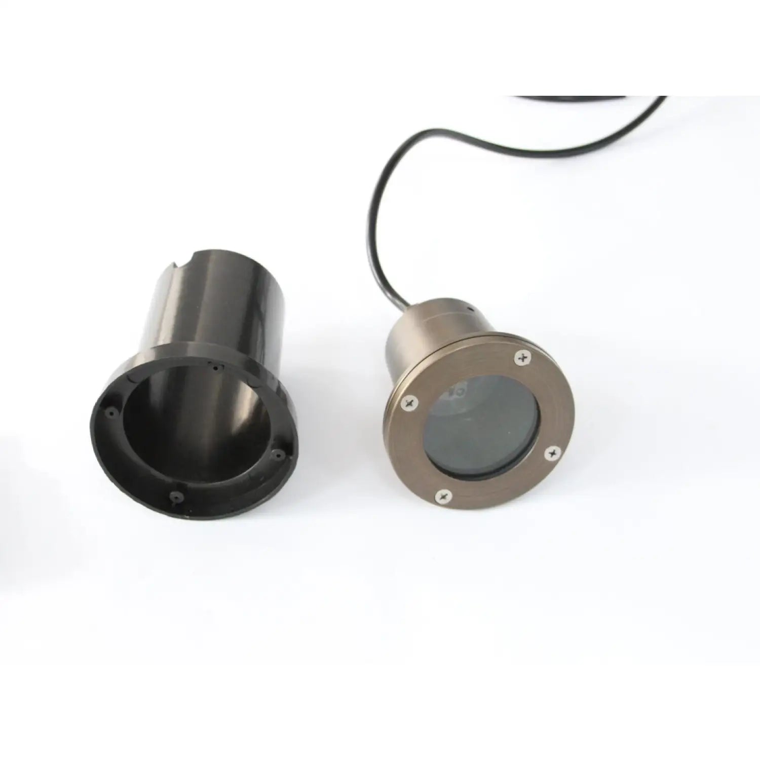 Flat Top In Ground Well Light Body and Brass Decorative Cover