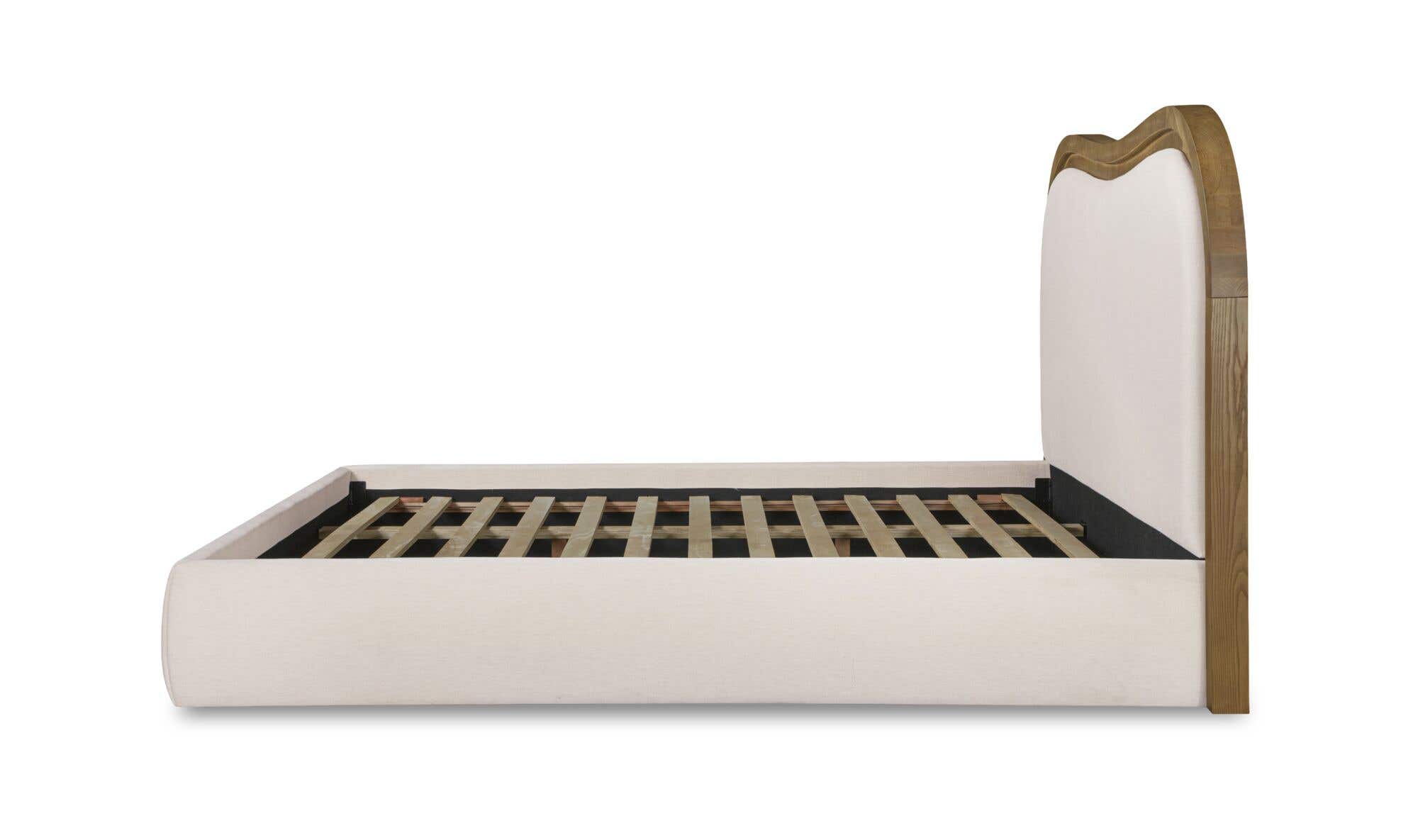 Moes Camilla Queen Bed FO-1037