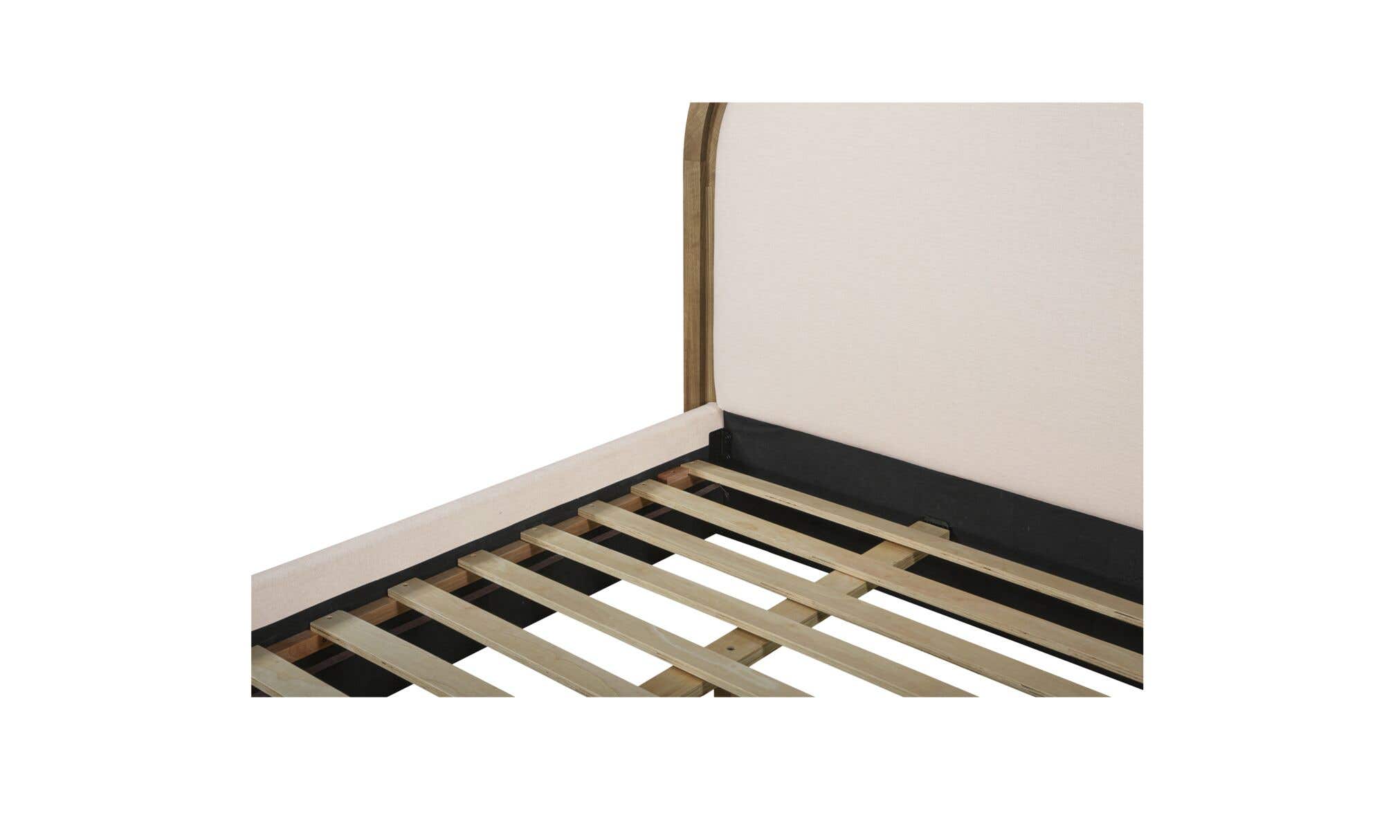 Moes Camilla King Bed FO-1038