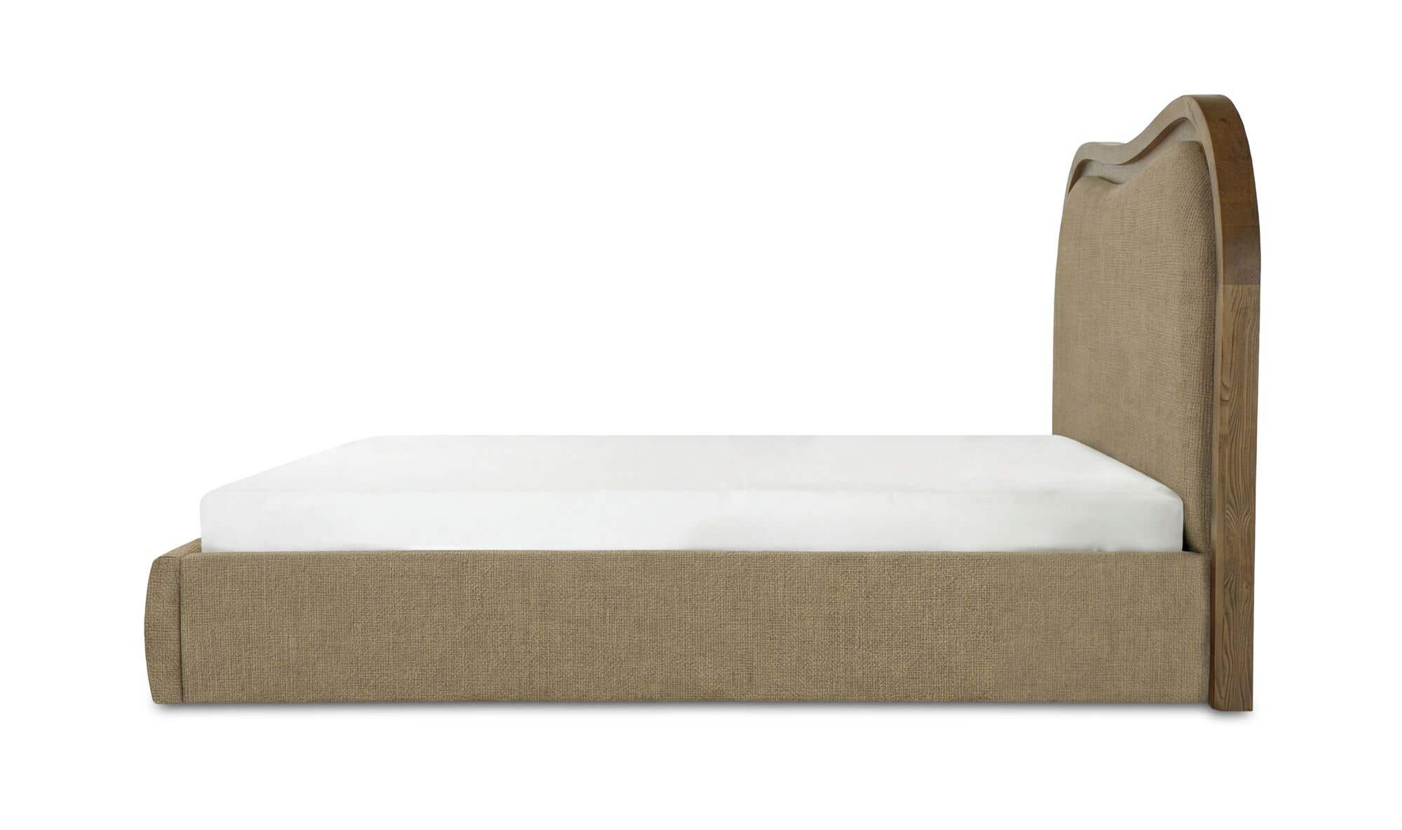 Moes Camilla King Bed FO-1038