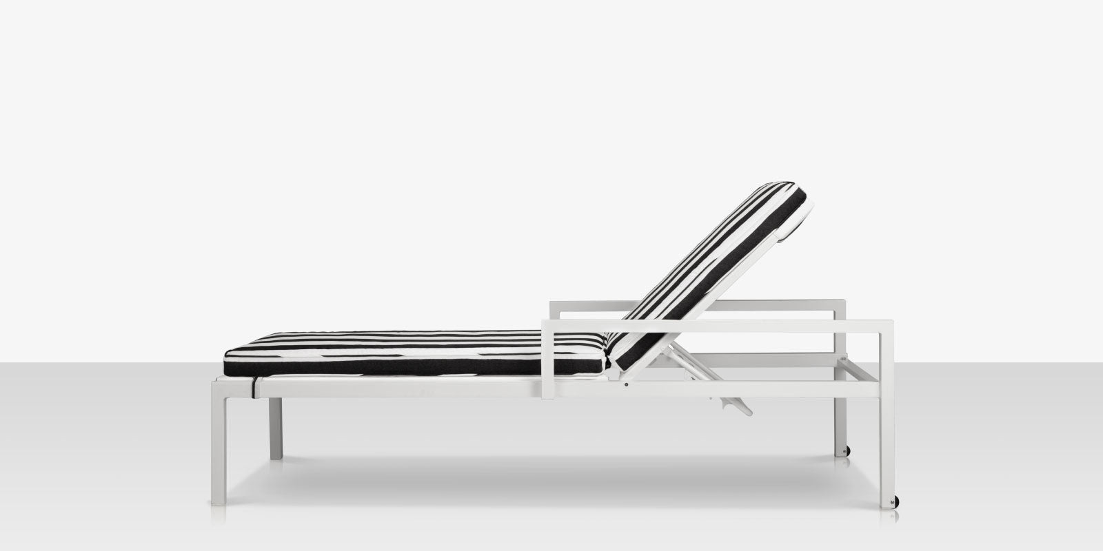 Fusion Chaise with Arms