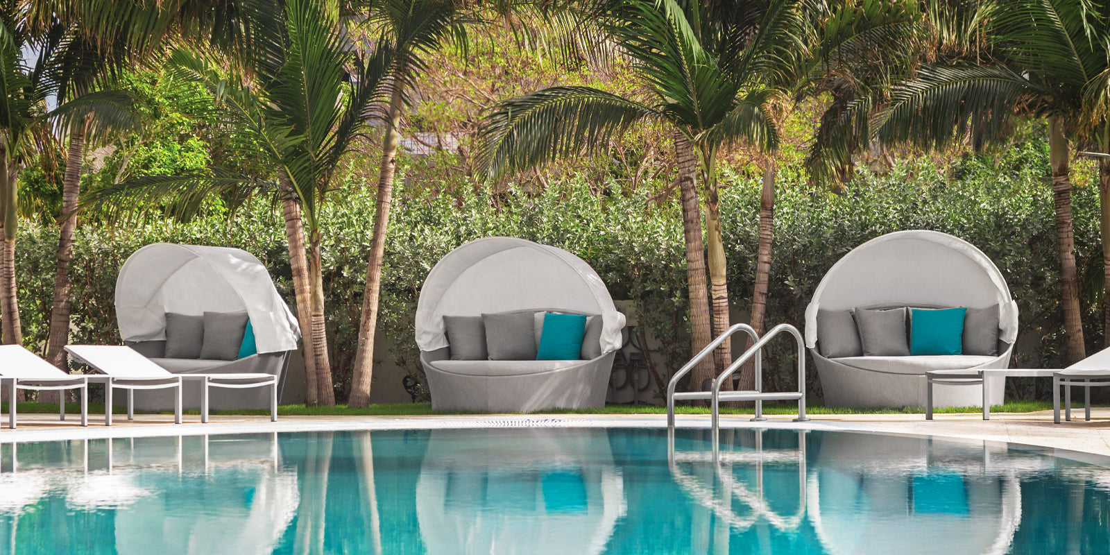Cosmo Daybed
