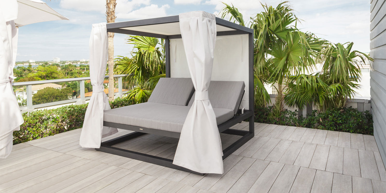 Breeze Daybed