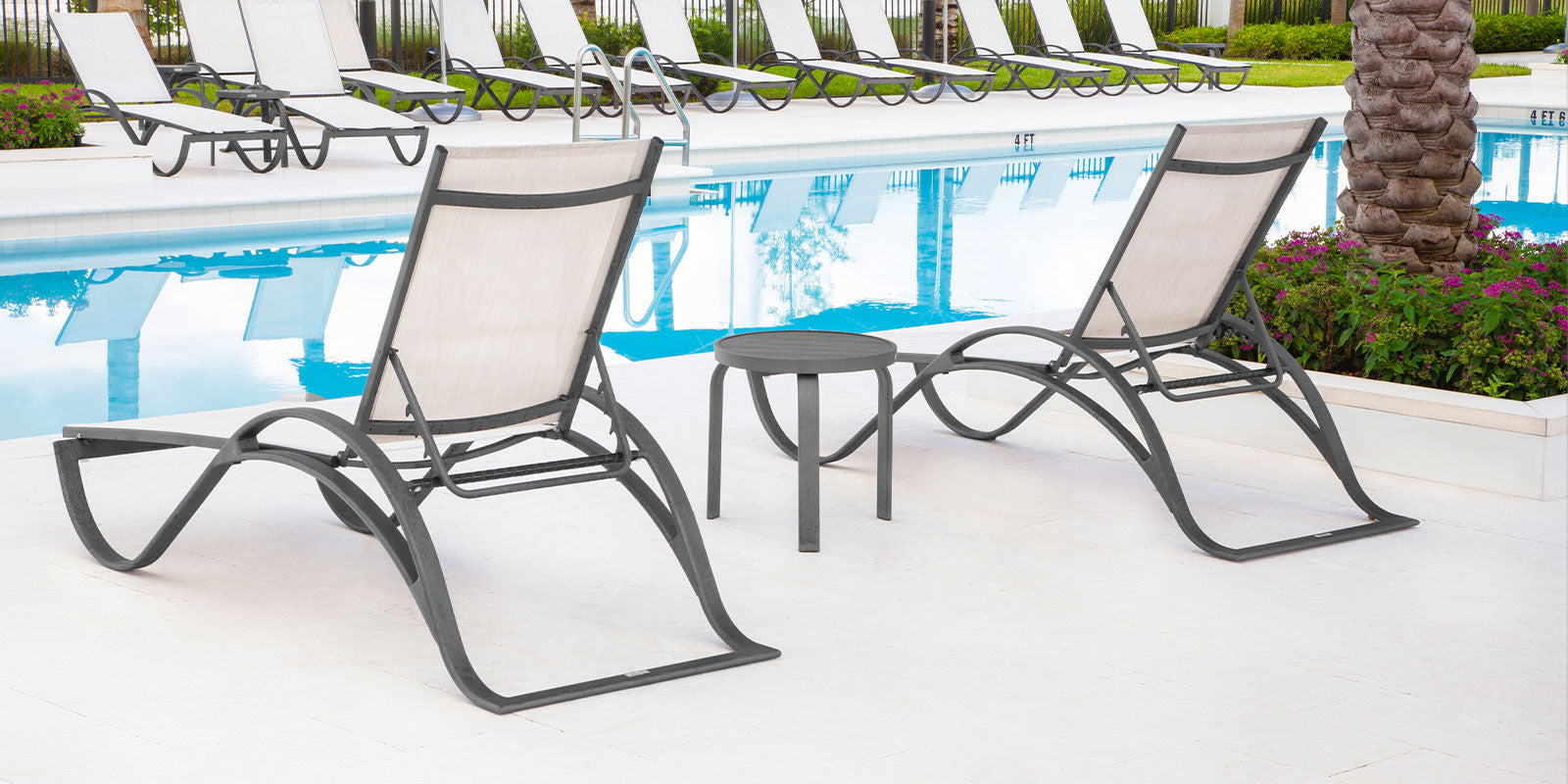 Atlantic Sled Chaise with Arms