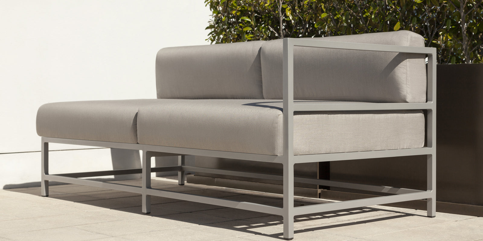 Delano Right Arm Loveseat