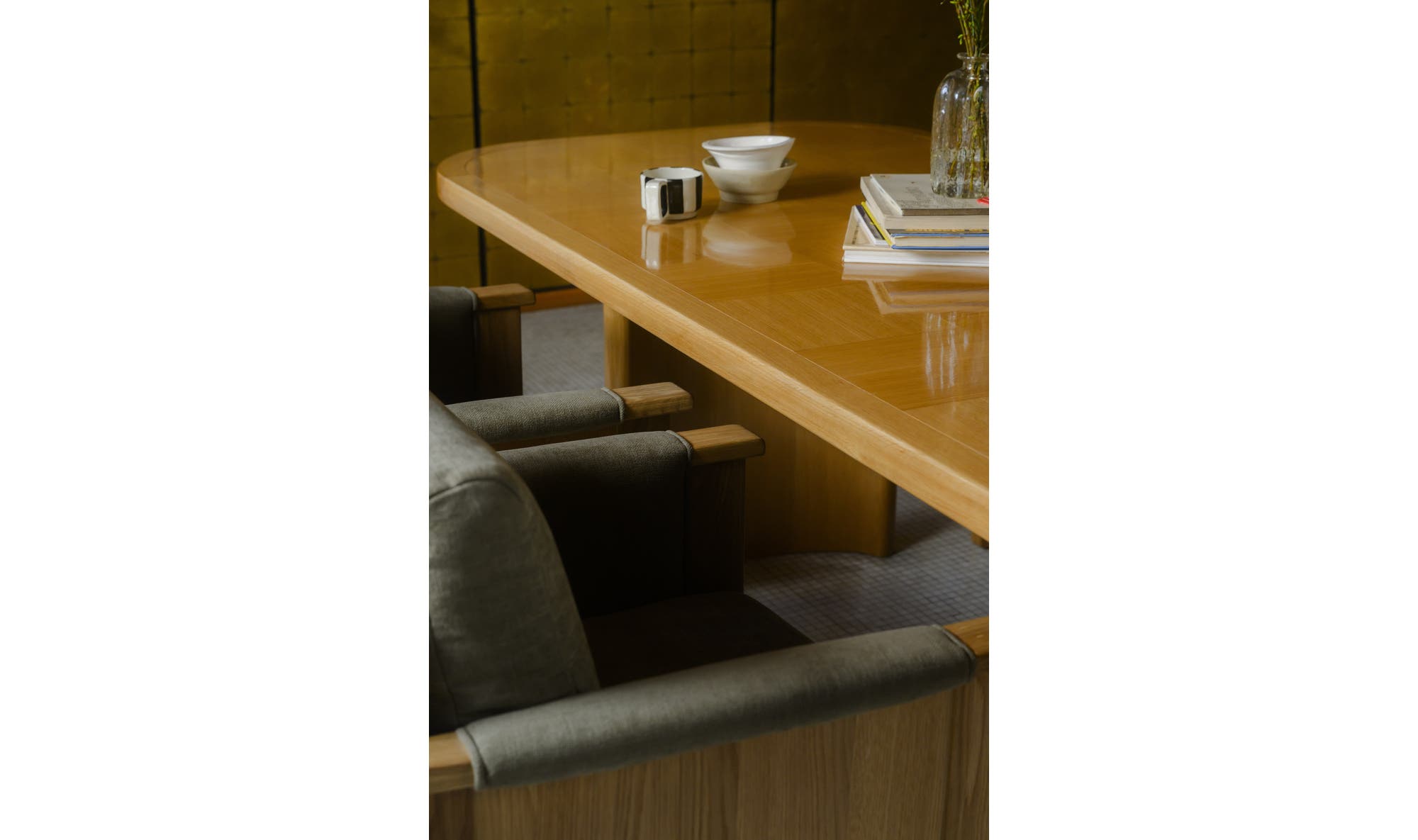 Moes Mallory Dining Table Natural HN-1010