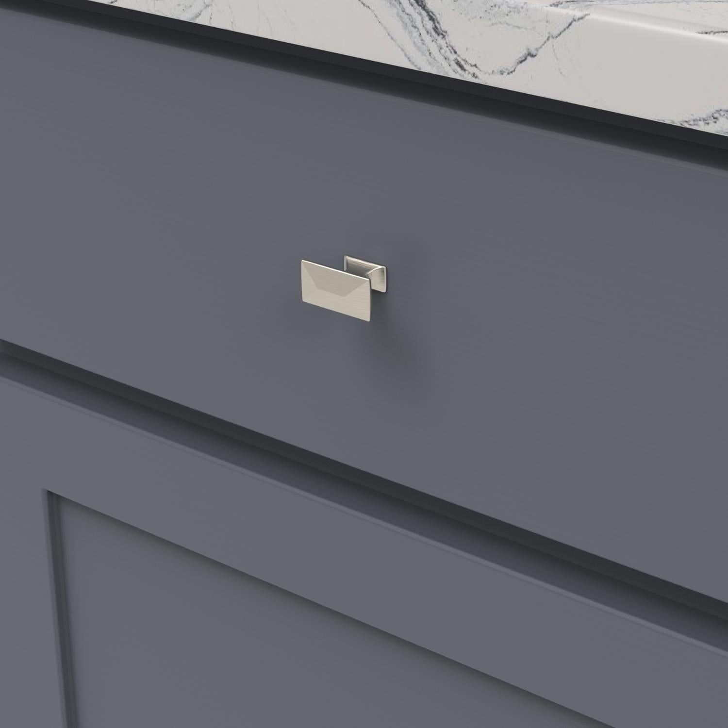 Hickory P2150, 1-1/4 Inch x 11/16 InchBungalow Knob