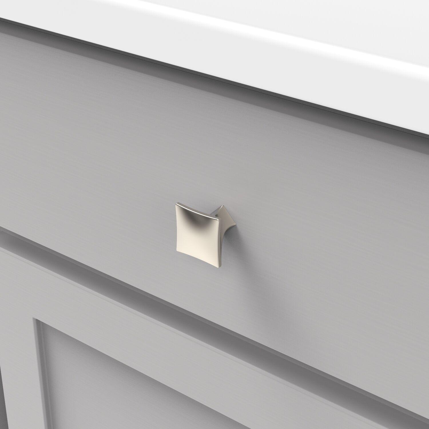 Hickory H076014, 1-1/4 Inch Square Twist Knob