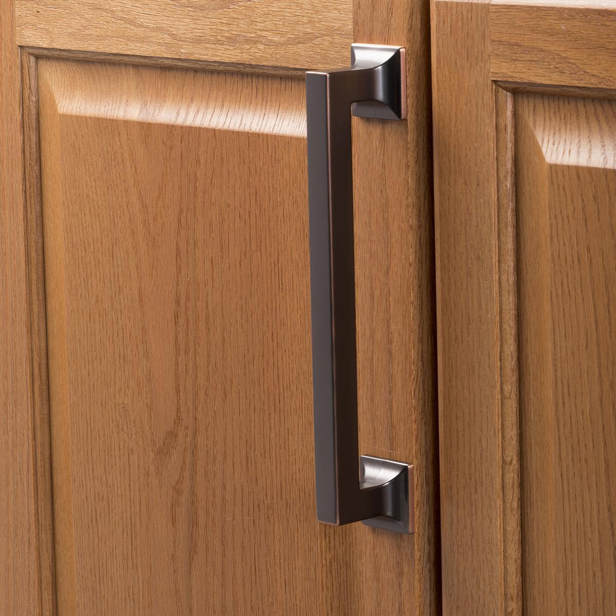 Hickory P3017, 8 Inch Center to Center Studio Appliance Pull