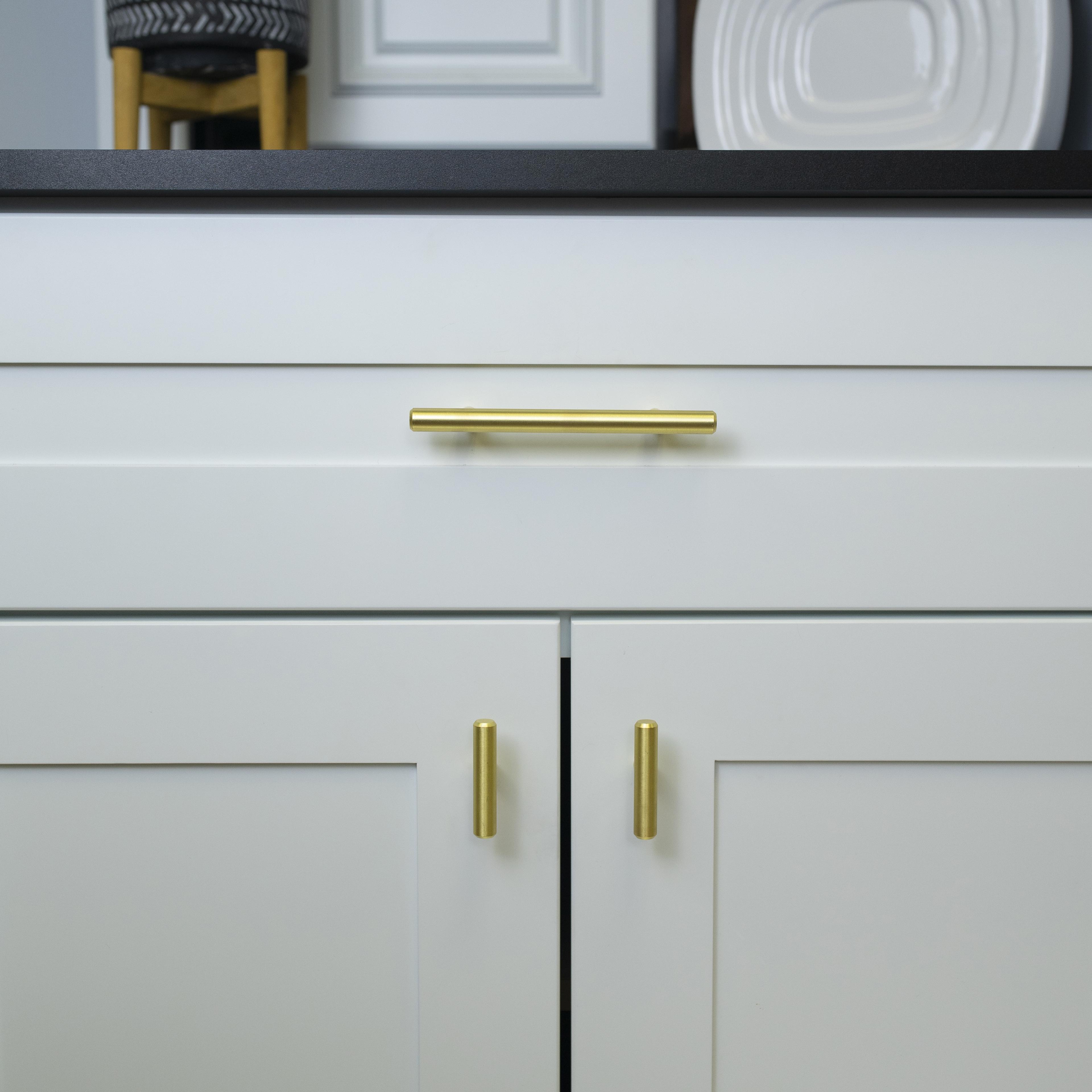 3-3/4 Inch (96mm) Bar Pulls Pull