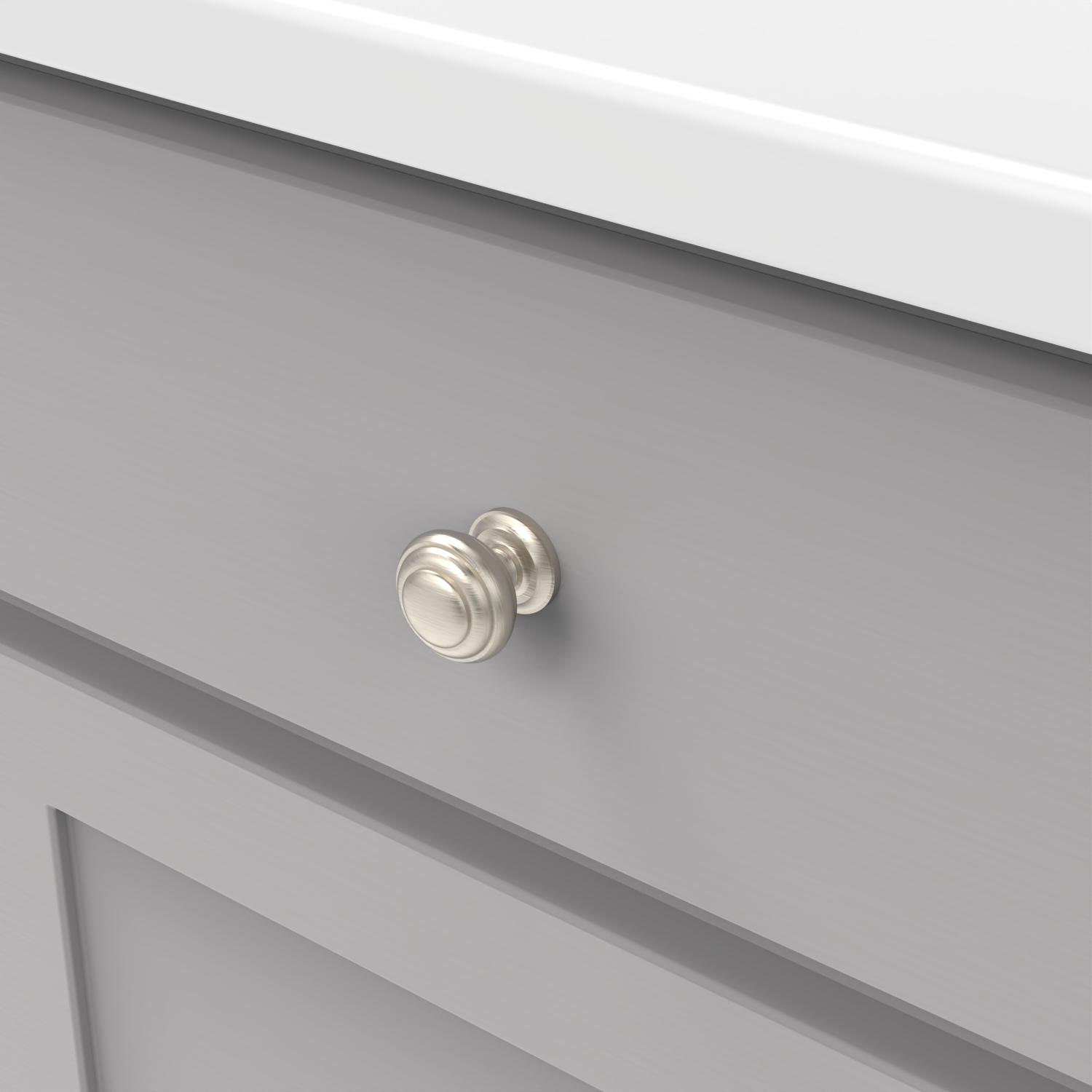 Hickory P2283, 1-1/4 Inch Diameter Zephyr Knob
