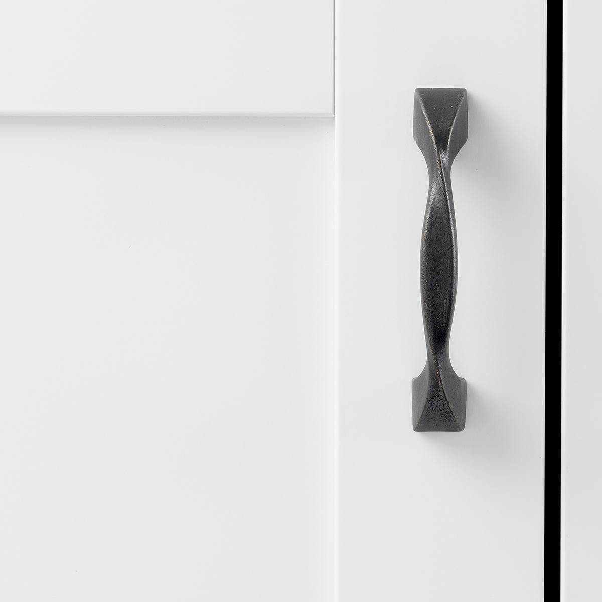 Hickory H076015, 3 InchTwist Pull