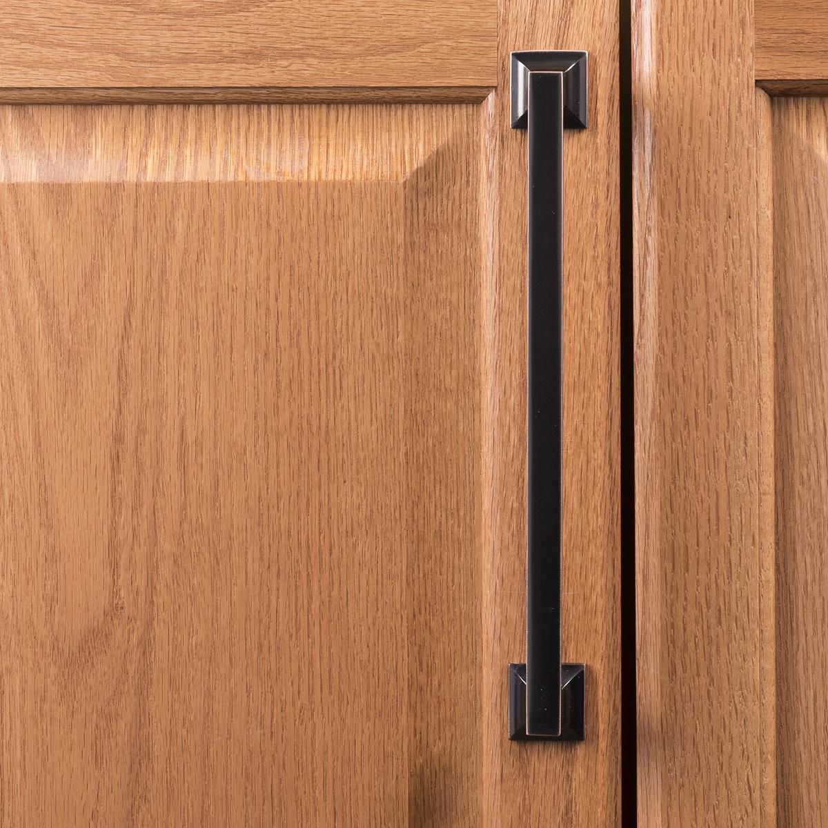 Hickory P3026, Studio Pull
