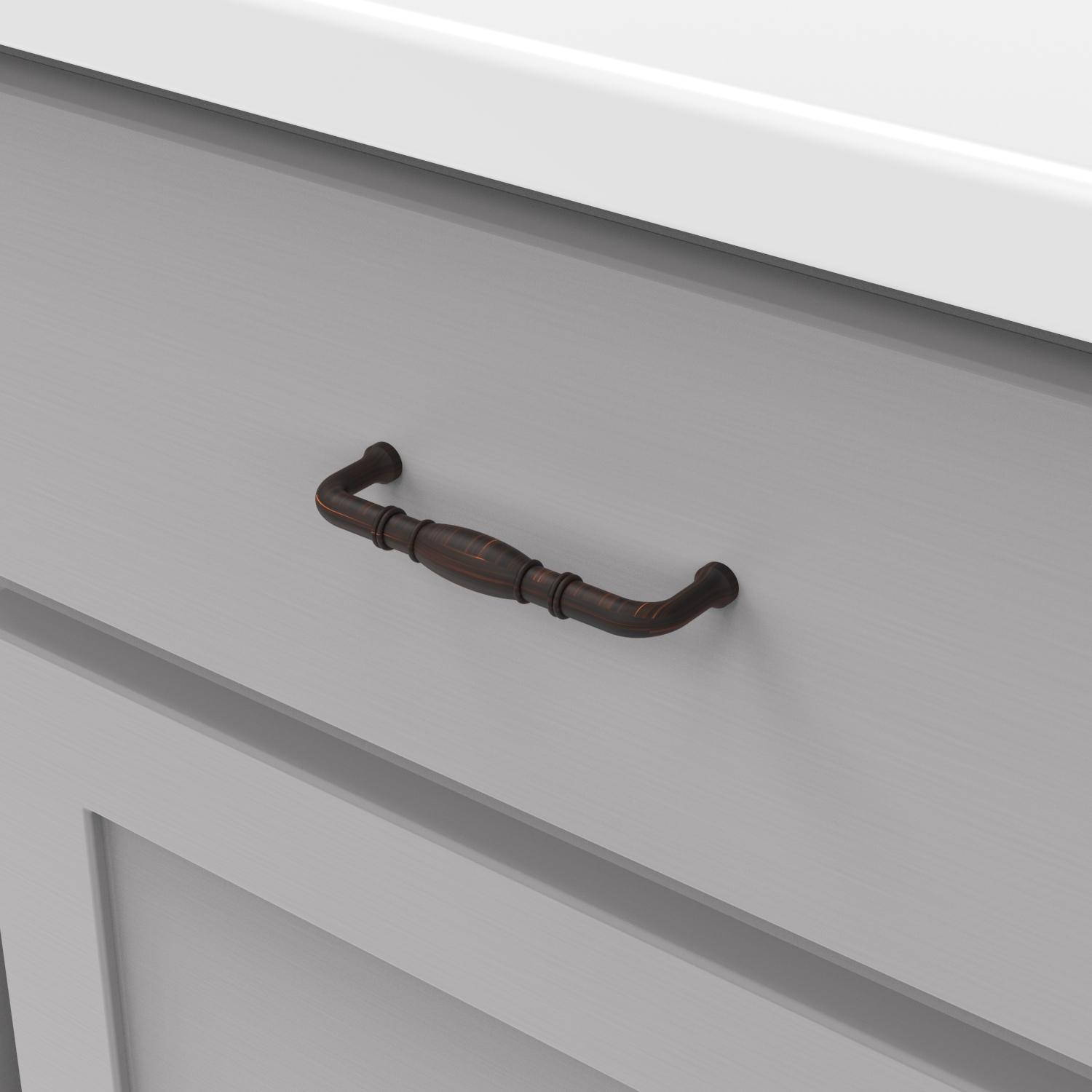Hickory P3051, 3-3/4 Inch (96mm) Williamsburg Pull