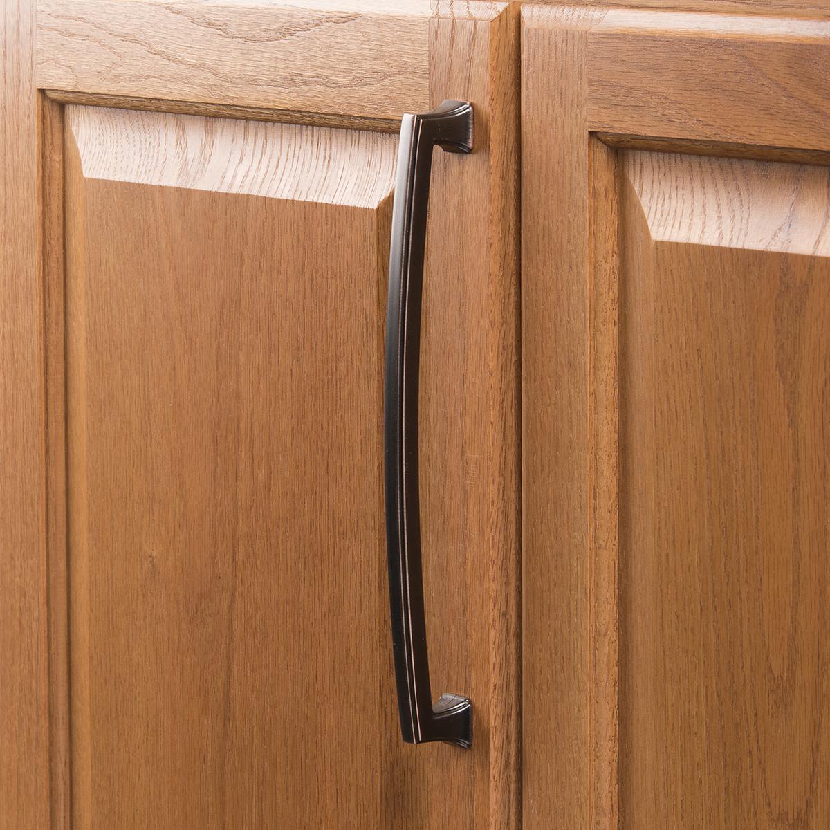 Hickory P3237, 8-13/16 Inch (224mm) Bridges Pull