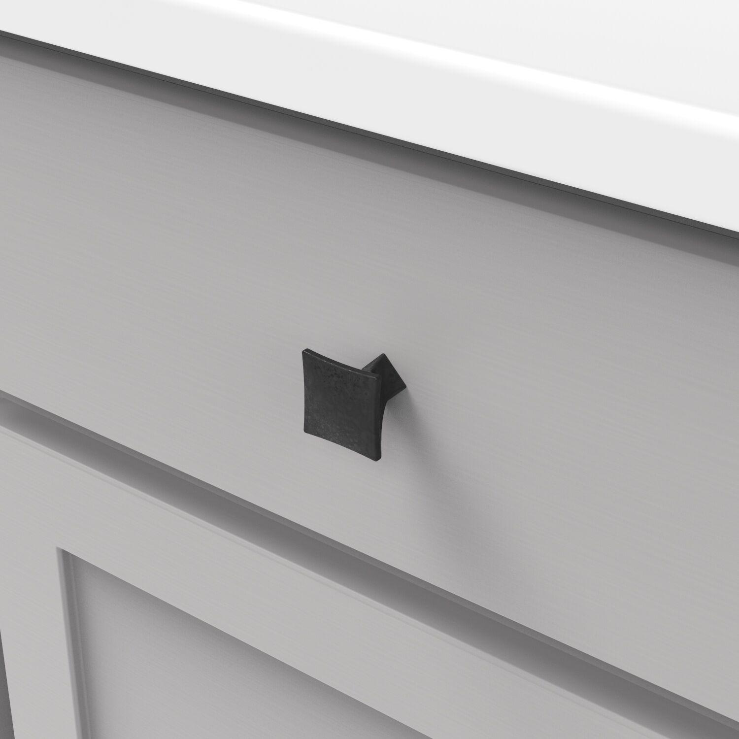 Hickory H076014, 1-1/4 Inch Square Twist Knob