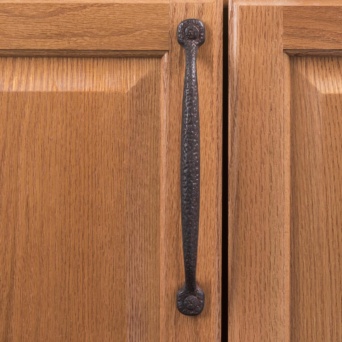 Hickory P2996, 7-9/16 Inch (192mm) Refined Rustic Pull