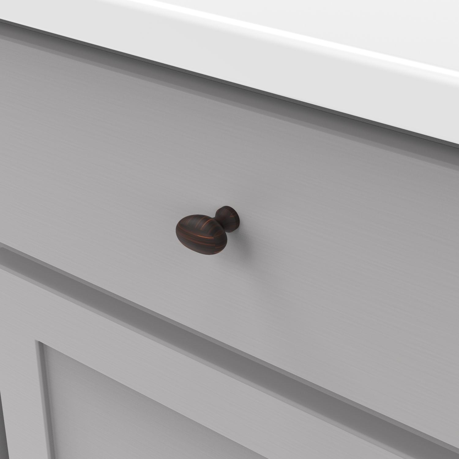 Hickory P3054, 1-1/4 Inch X 13/16 InchWilliamsburg Knob