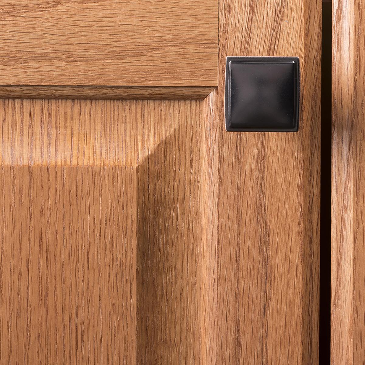 Hickory P3240, 1-1/4 Inch Square Bridges Knob