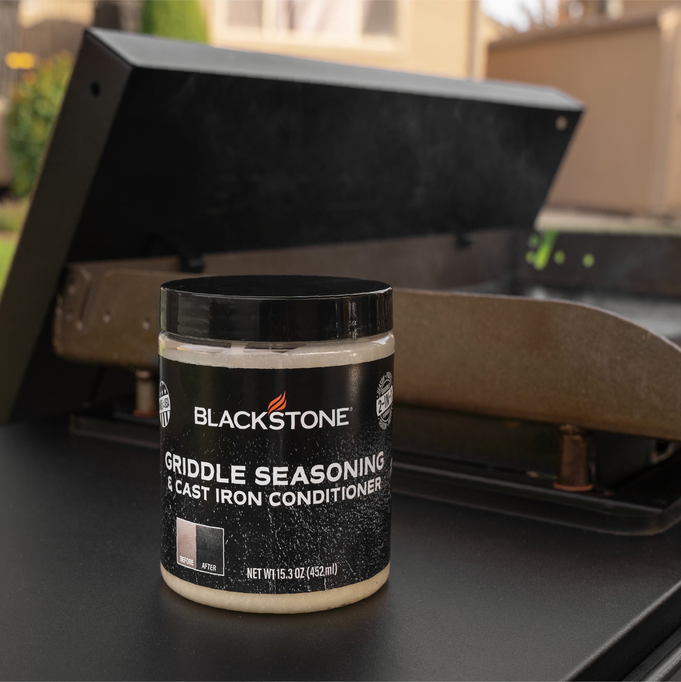 Blackstone 4147 - Griddle Seasoning & Cast Iron Conditioner (15.3 ounces)