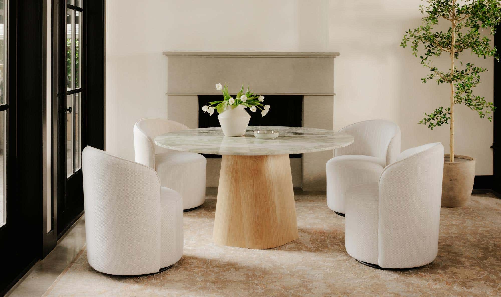 Moes Evelyn Dining Table Onyx Marble JD-1093