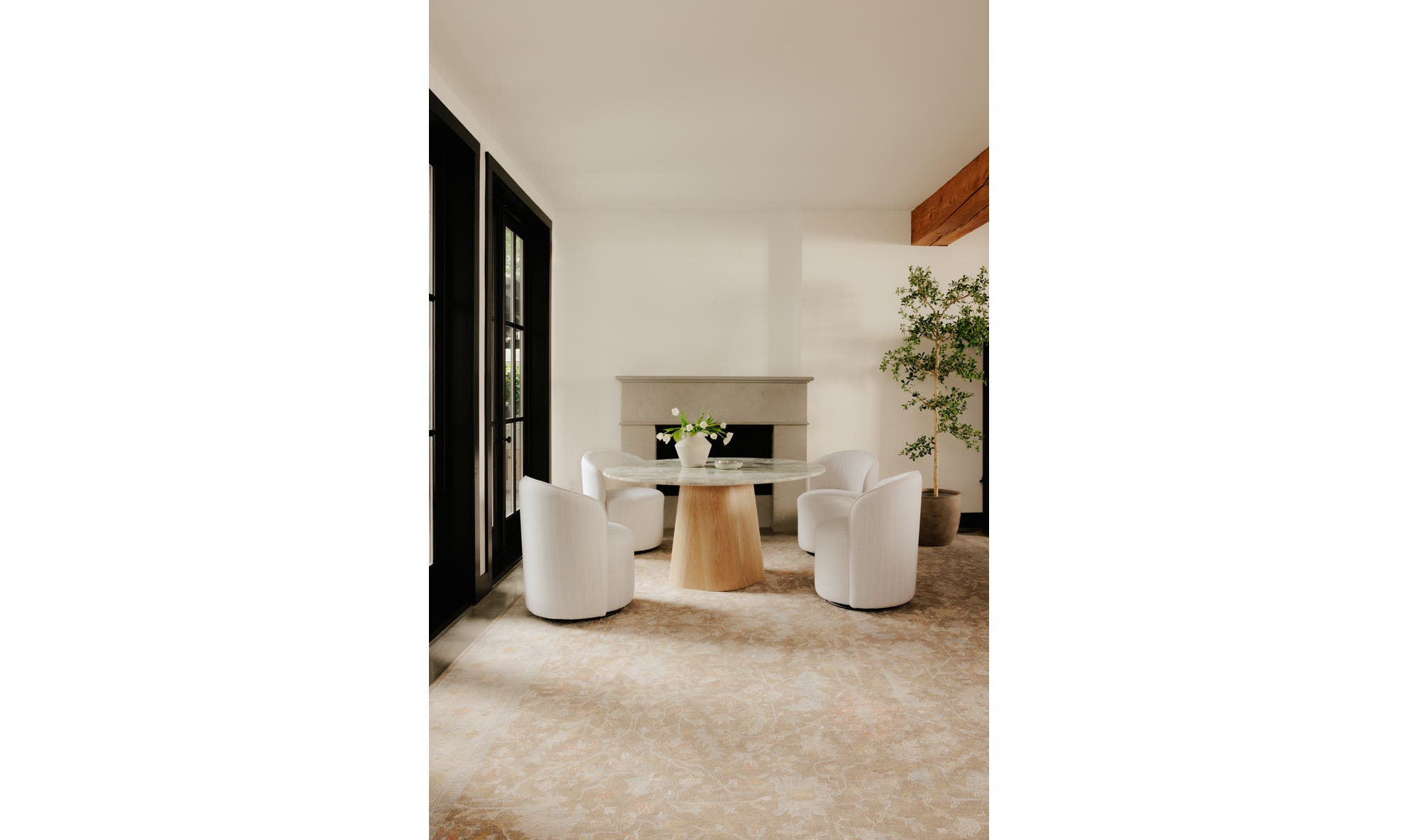Moes Evelyn Dining Table Onyx Marble JD-1093