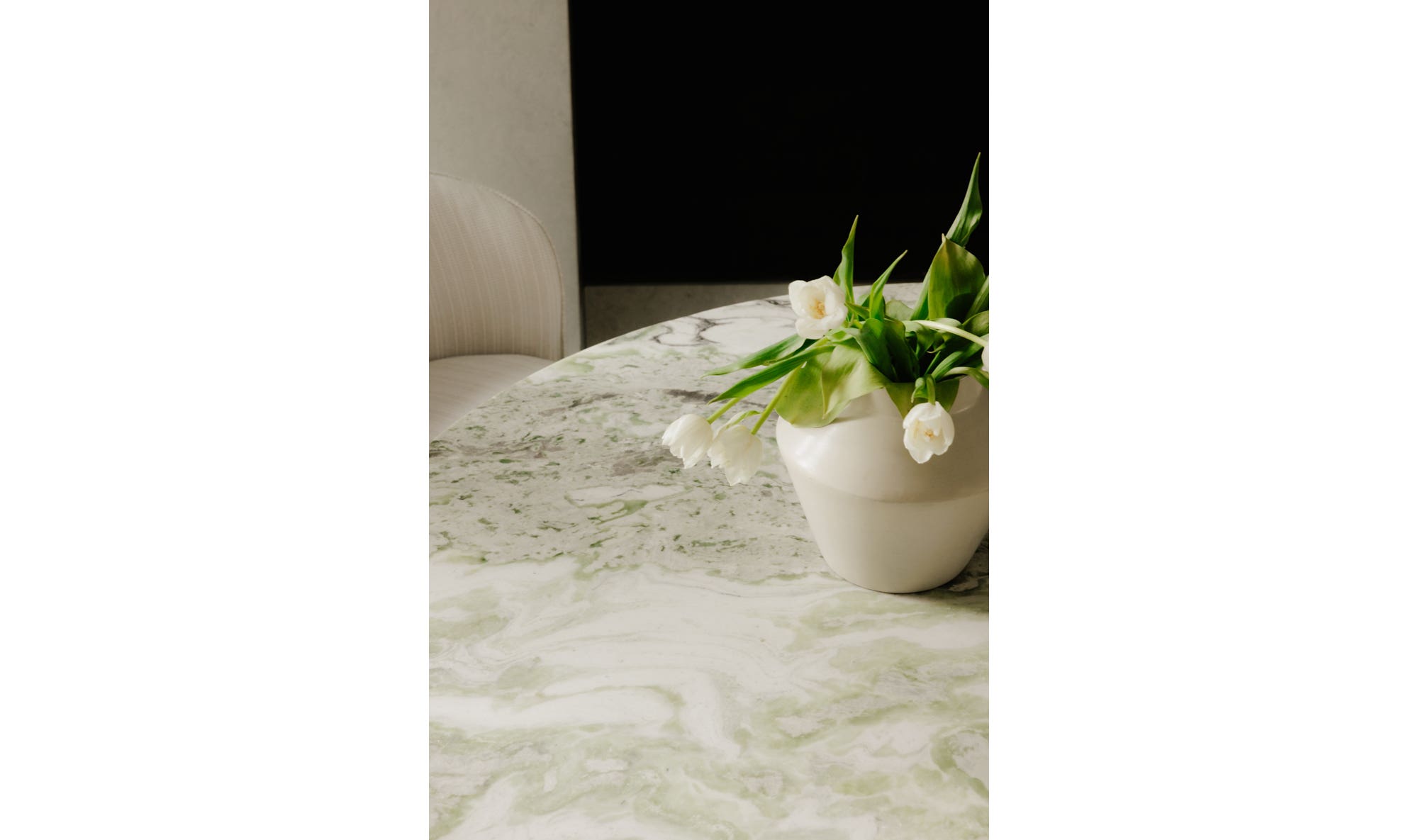 Moes Evelyn Dining Table Onyx Marble JD-1093
