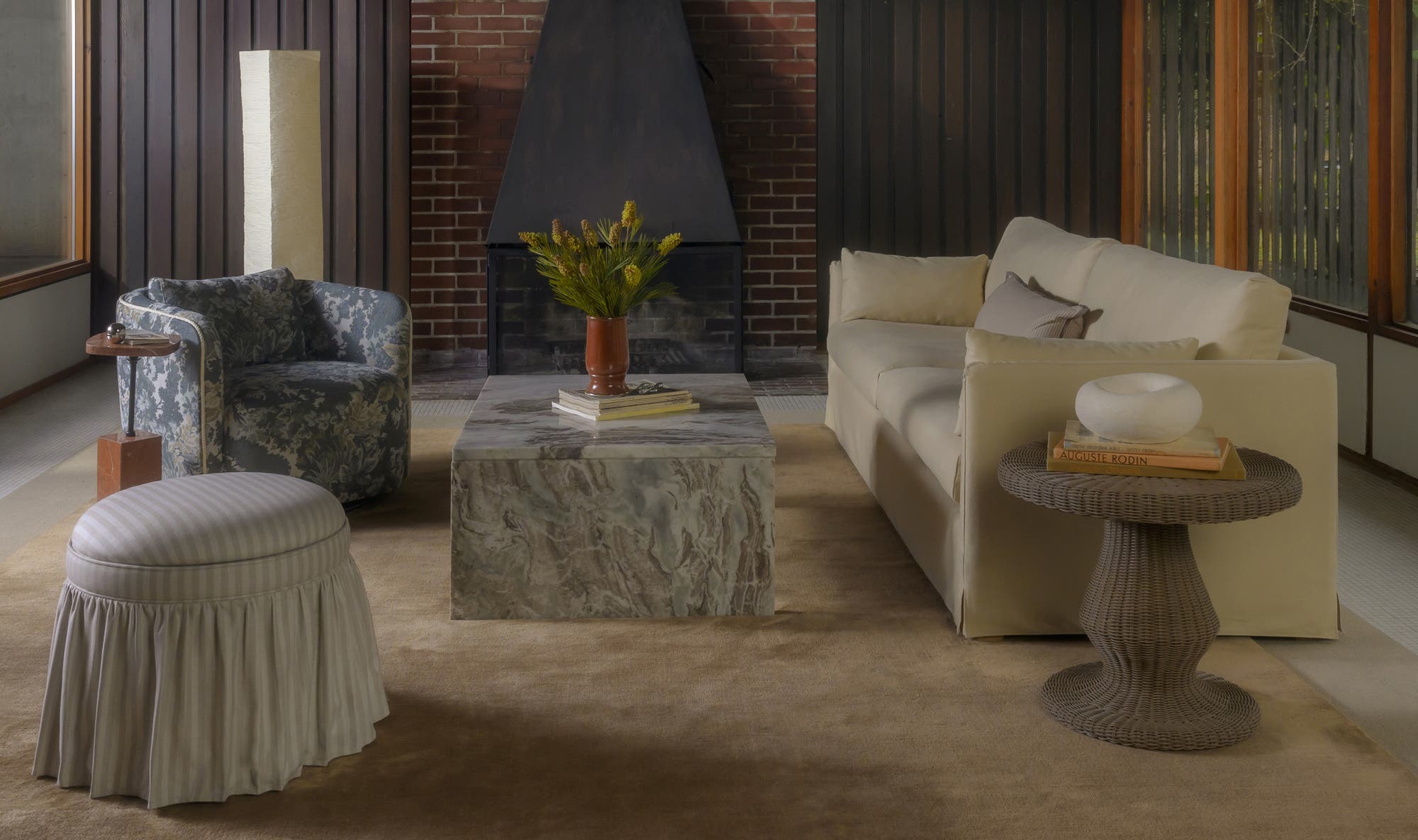 Moes Shea Sofa JP-1000
