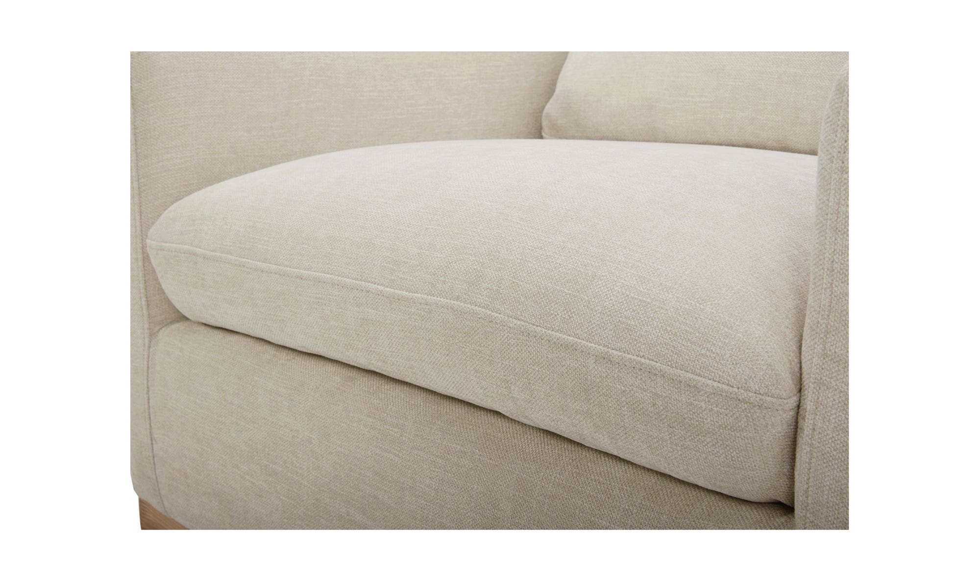 Moes Linden Swivel Chair Soft Beige KQ-1029