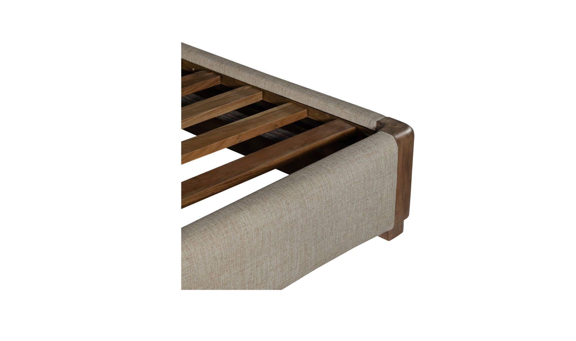 Moes Bower King Bed Brown LX-1080