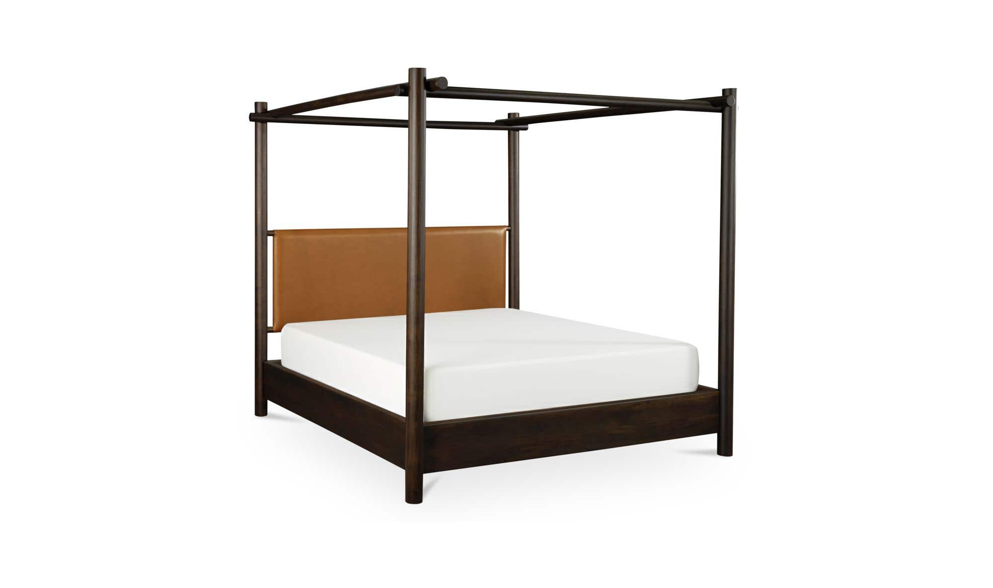 Moes Devin Bed King Brown LX-1098