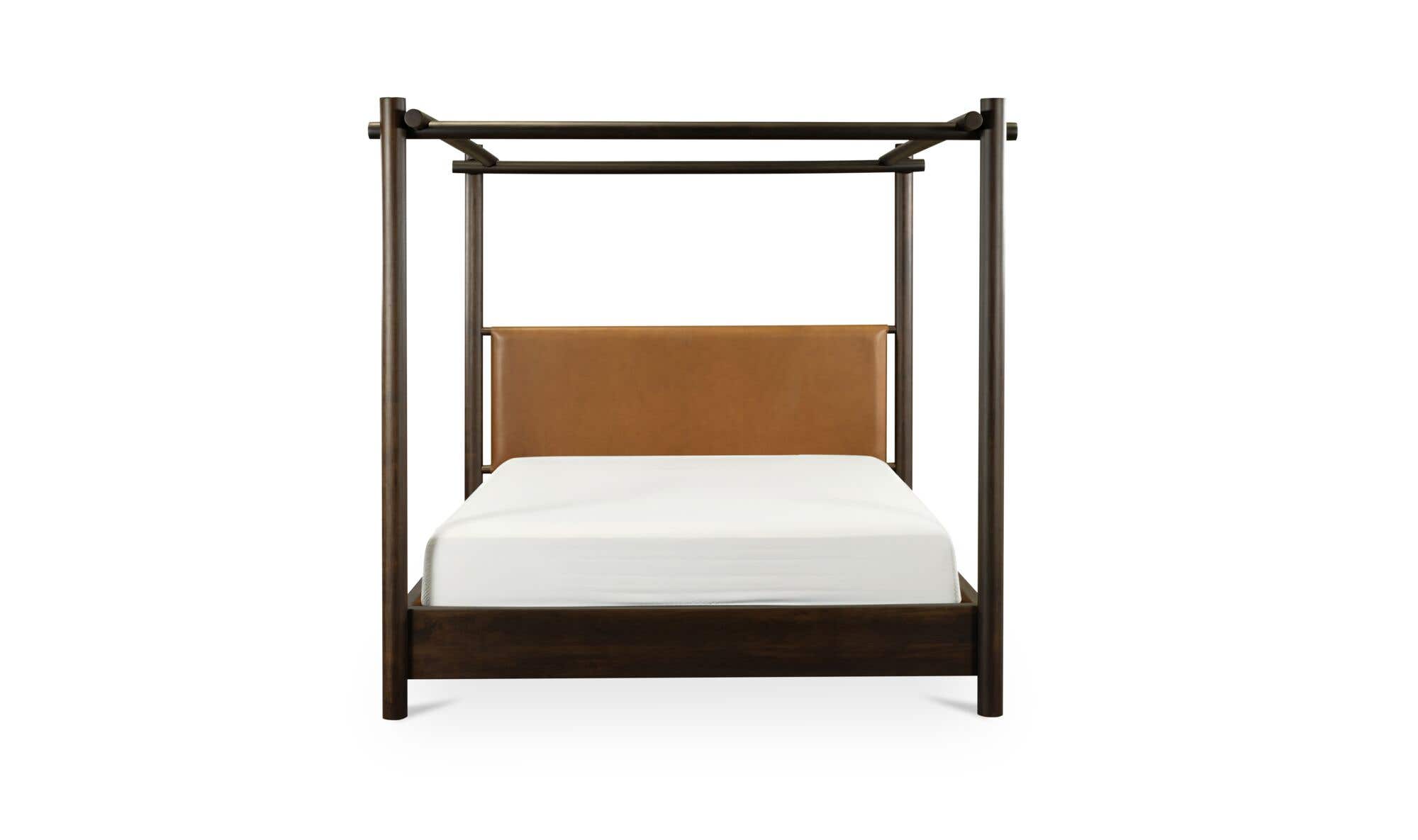 Moes Devin Bed King Brown LX-1098