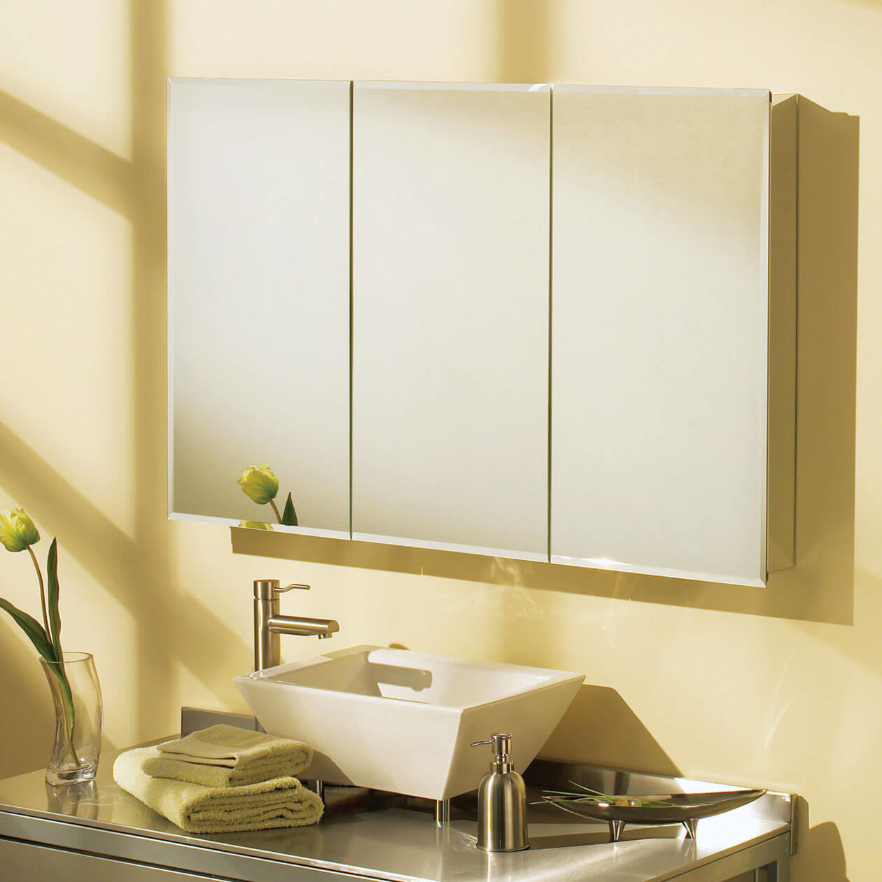 Maax TV3631 Medicine Cabinet in Chrome