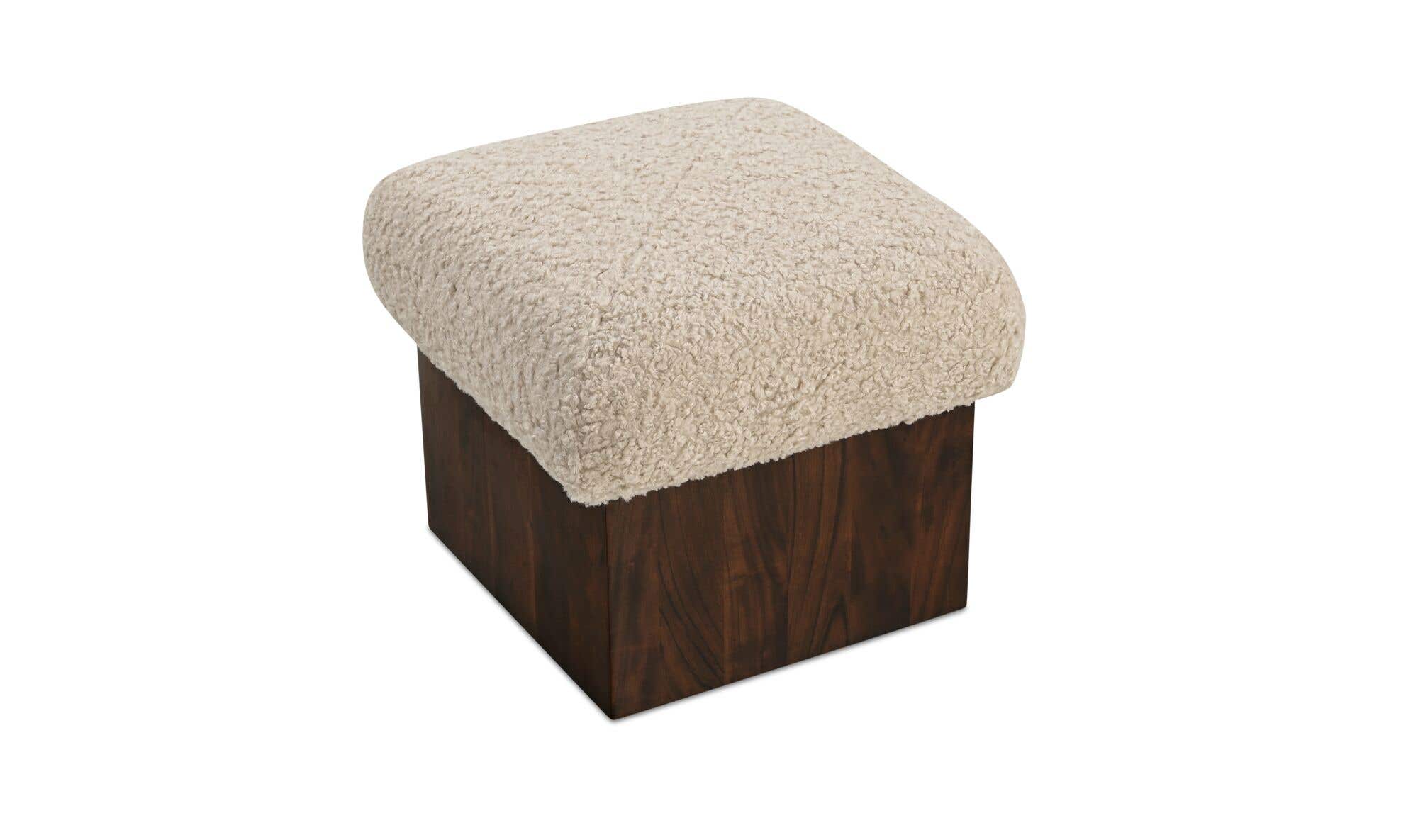 Moes Serge Ottoman Faux Shearling MU-1006