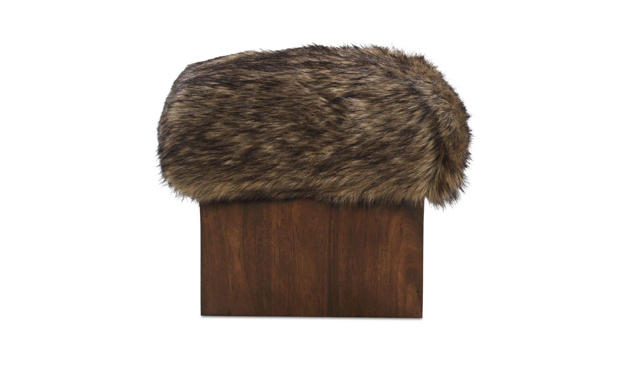 Moes Serge Ottoman Faux Shearling MU-1006