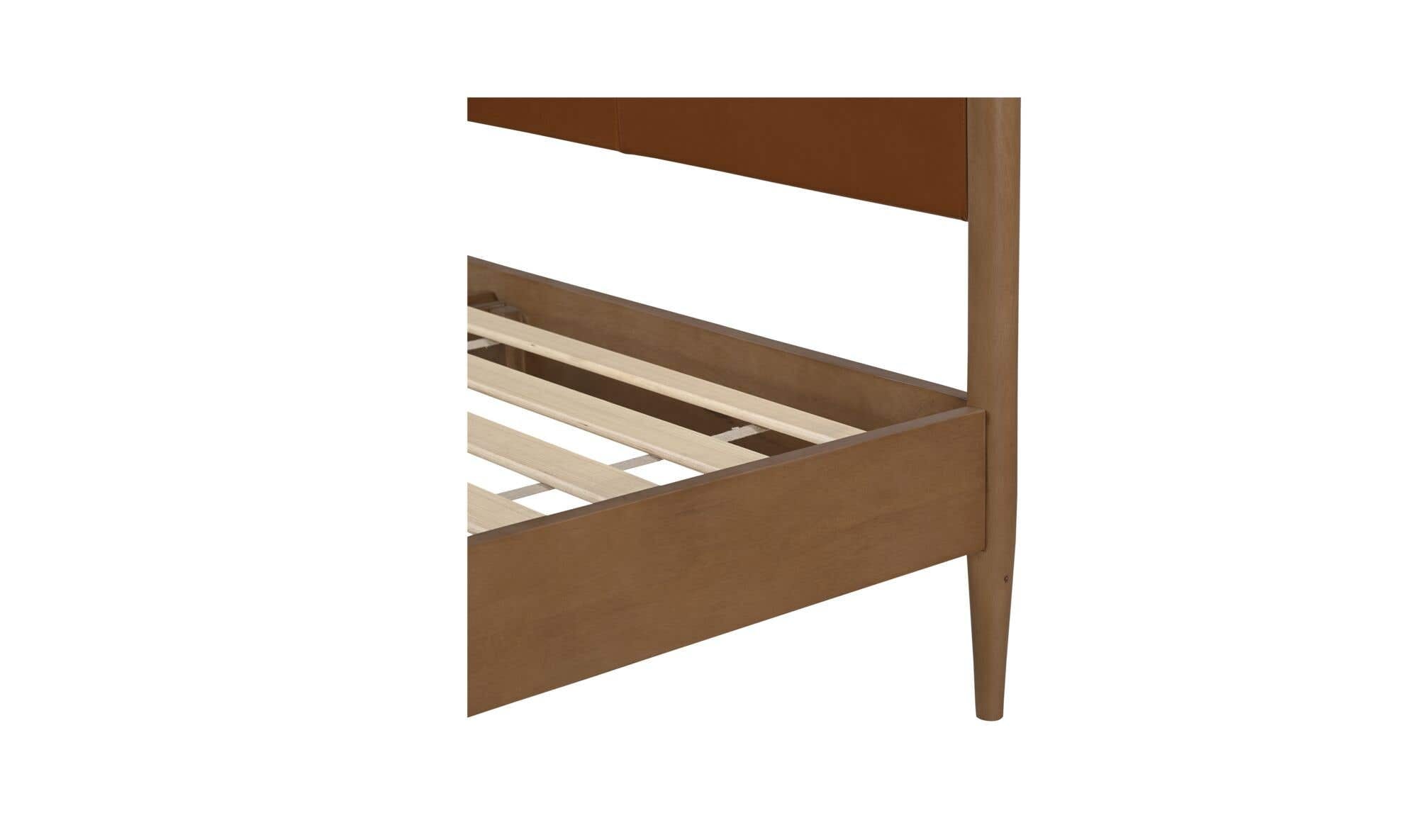 Moes Crosby Queen Bed Brown MU-1008