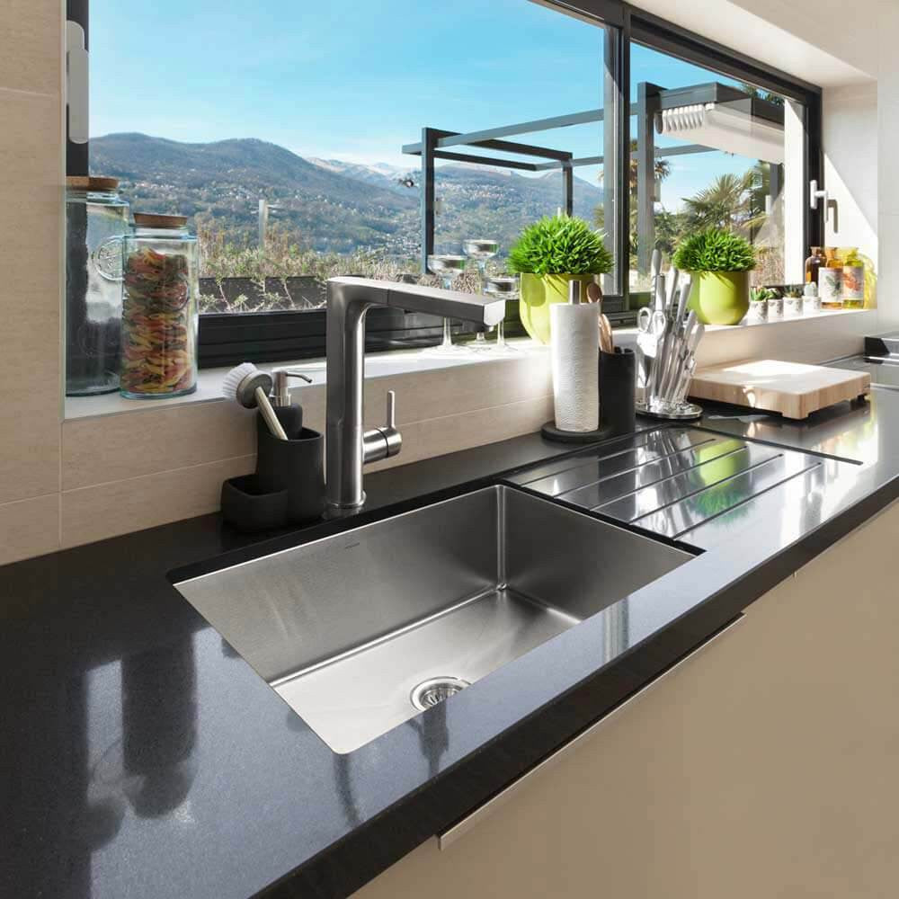 Houzer Nouvelle 31 inch Stainless Steel Undermount Single Bowl Kitchen Sink with Strainer & Grid - NOG-4150-1