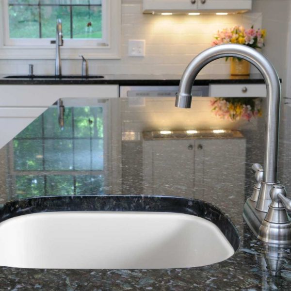 Platus Series 19" Fireclay Square Single Bowl Kitchen Sink