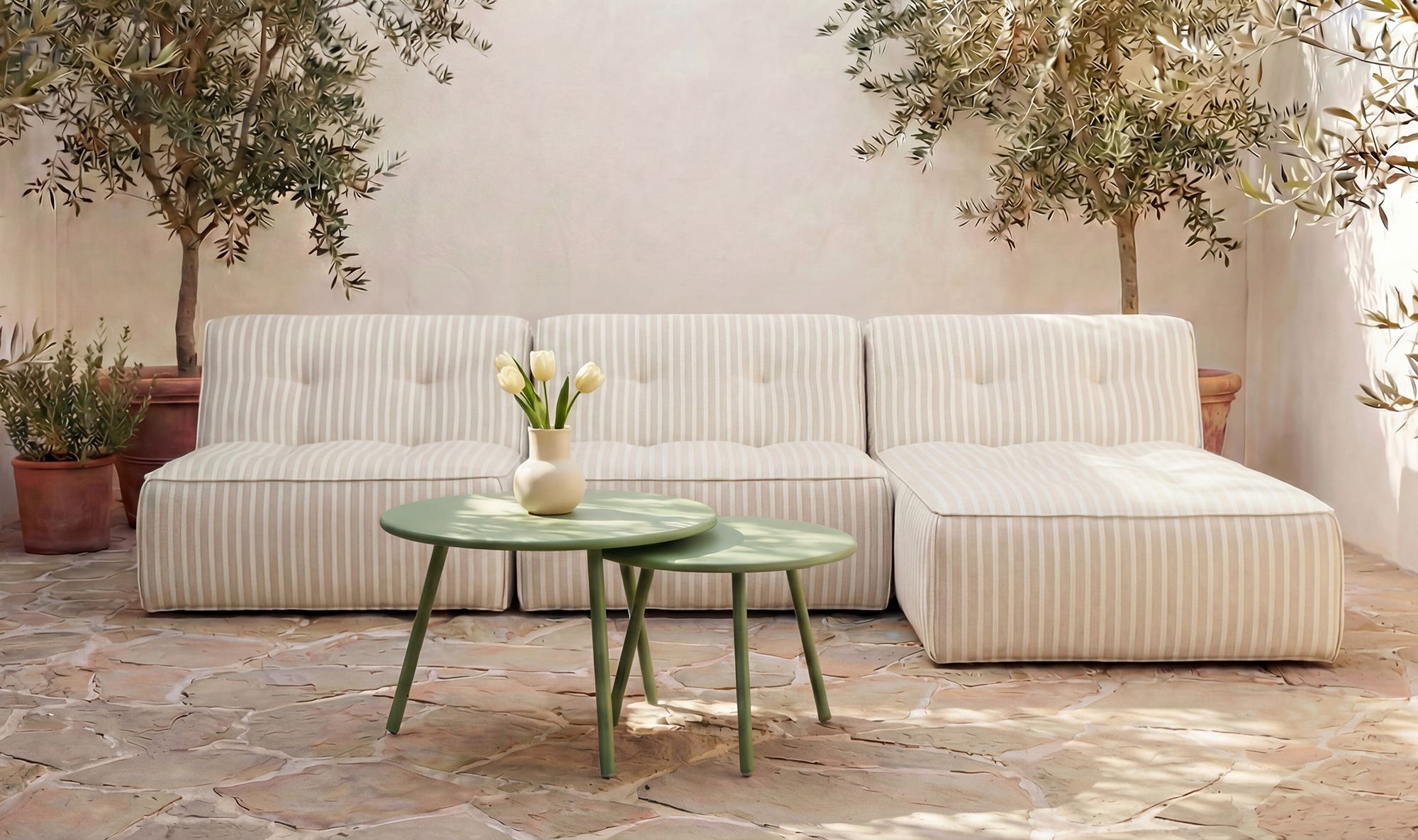 Moes Kari Outdoor Nesting Coffee Table QX-1020