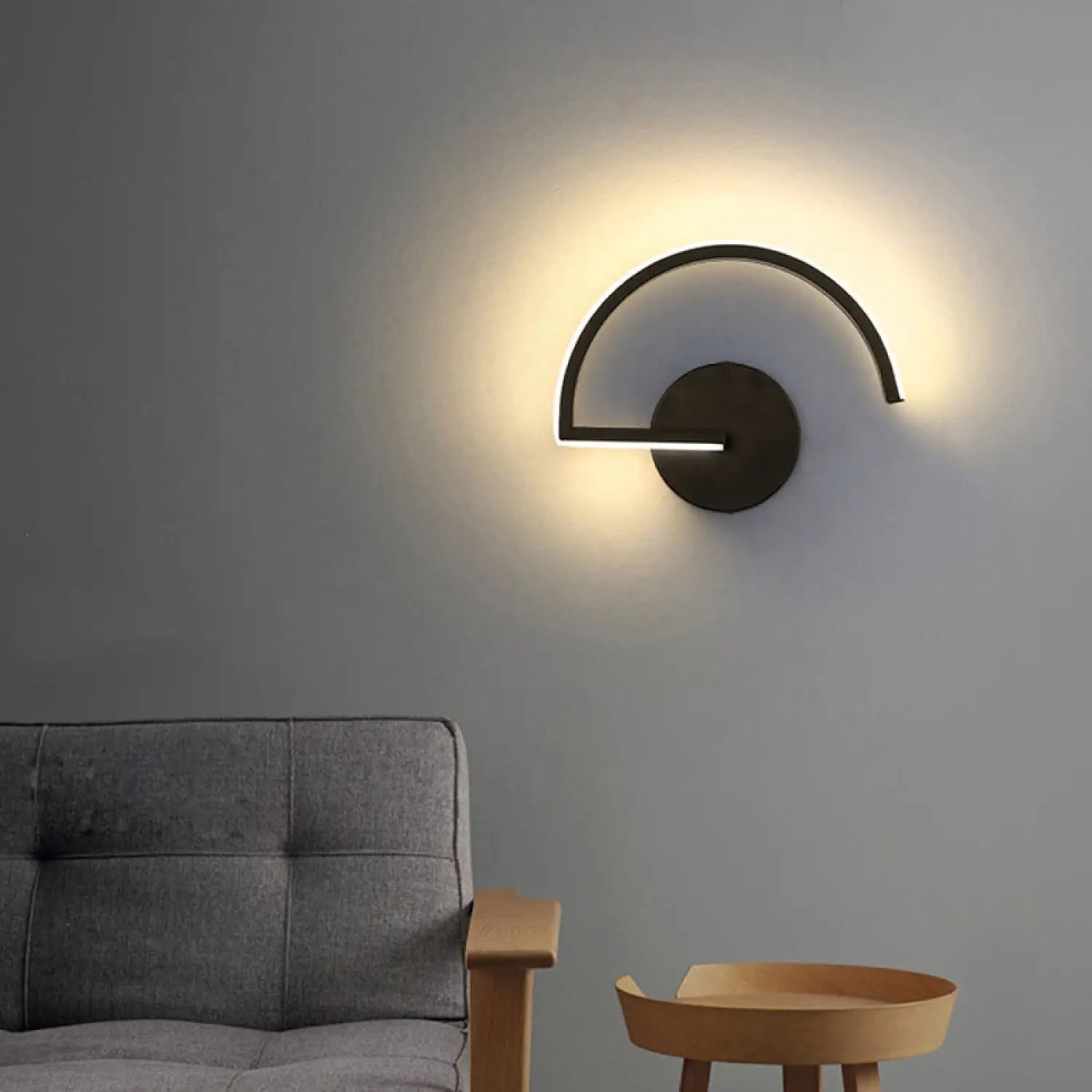 Reading Wall Light – Modern LED Fixture for Comfortable Reading