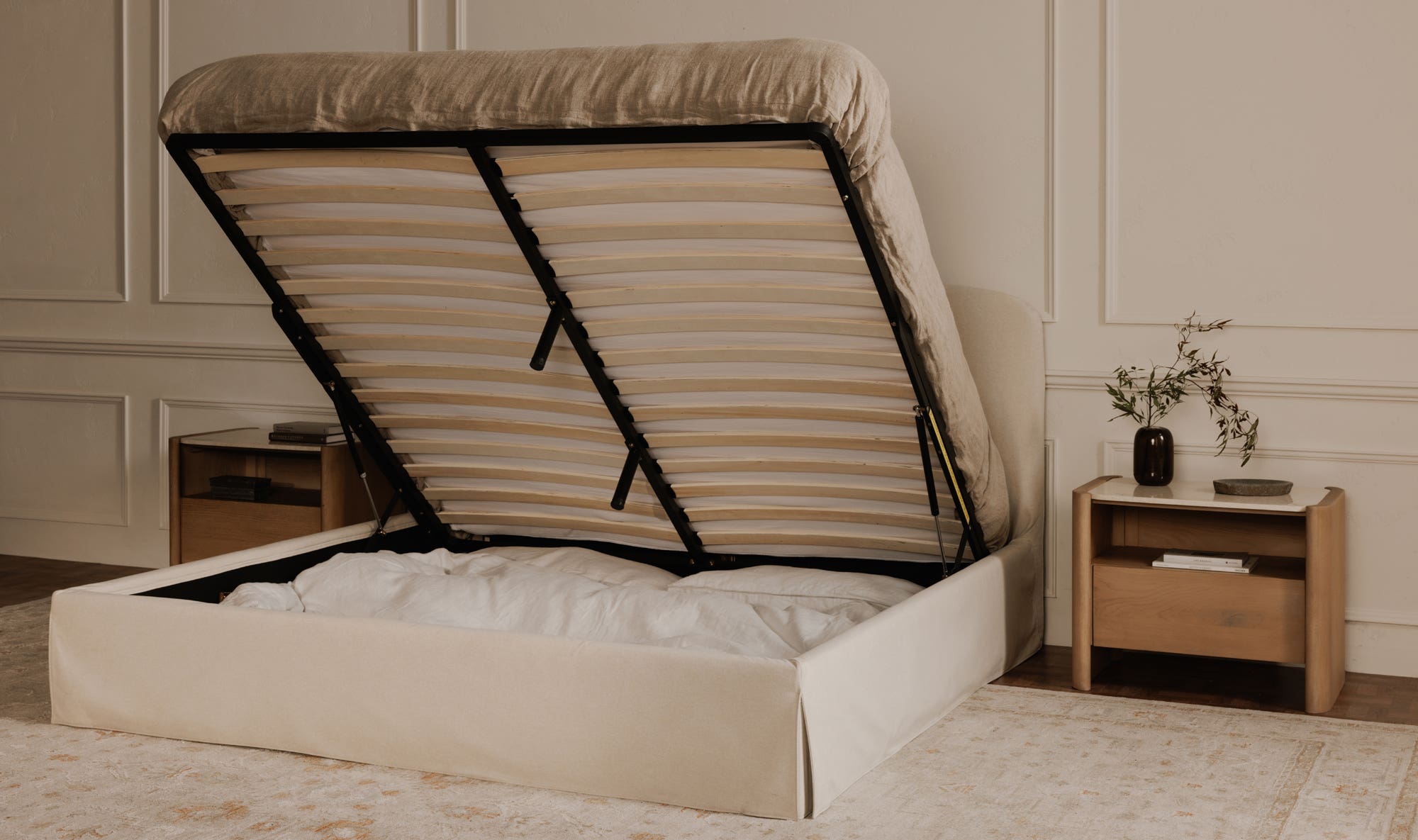 Moes Joan Queen Storage Bed RN-1150
