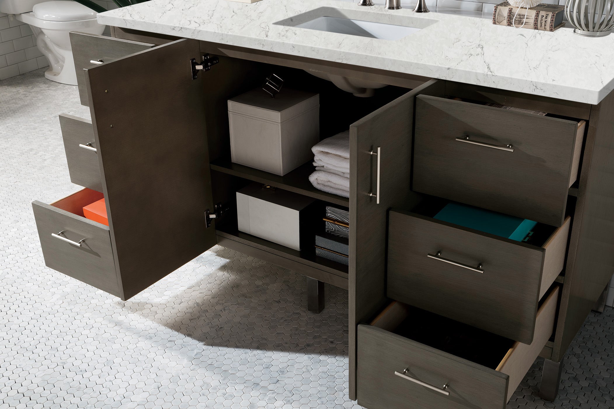 James Martin Metropolitan 60" Single Vanity in Silver Oak with 3cm Countertop