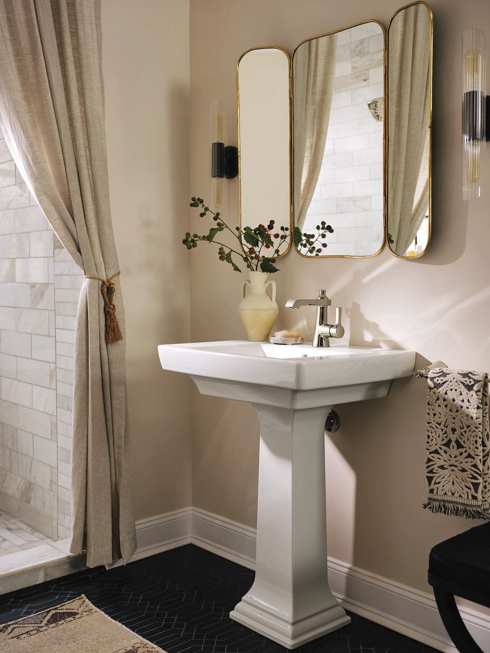 Flara MotionSense One-Handle Touchless Bathroom Faucet