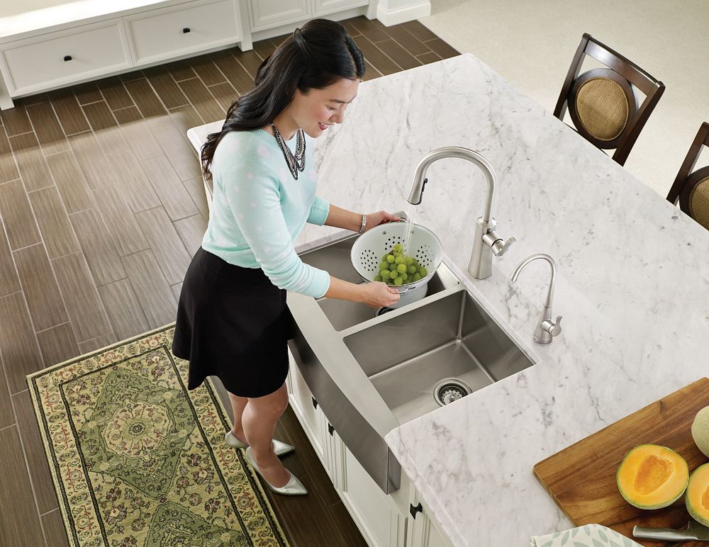Sip Transitional One-Handle High Arc Beverage Faucet