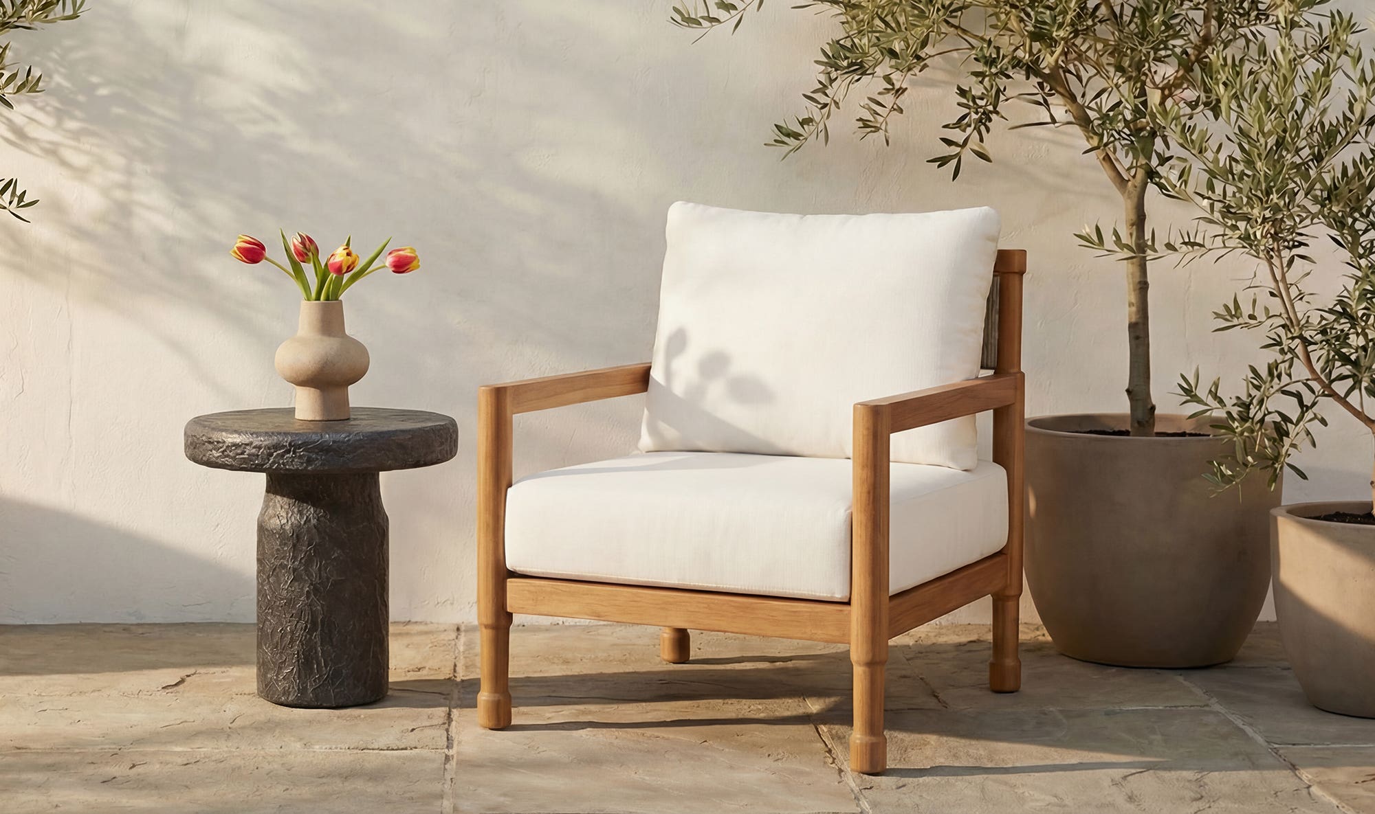 Moes Nia Outdoor Side Table Charcoal SC-1008
